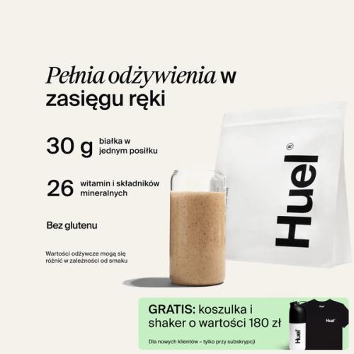 Torba Huel Powder obok szklanki z napojem Huel na neutralnym tle
