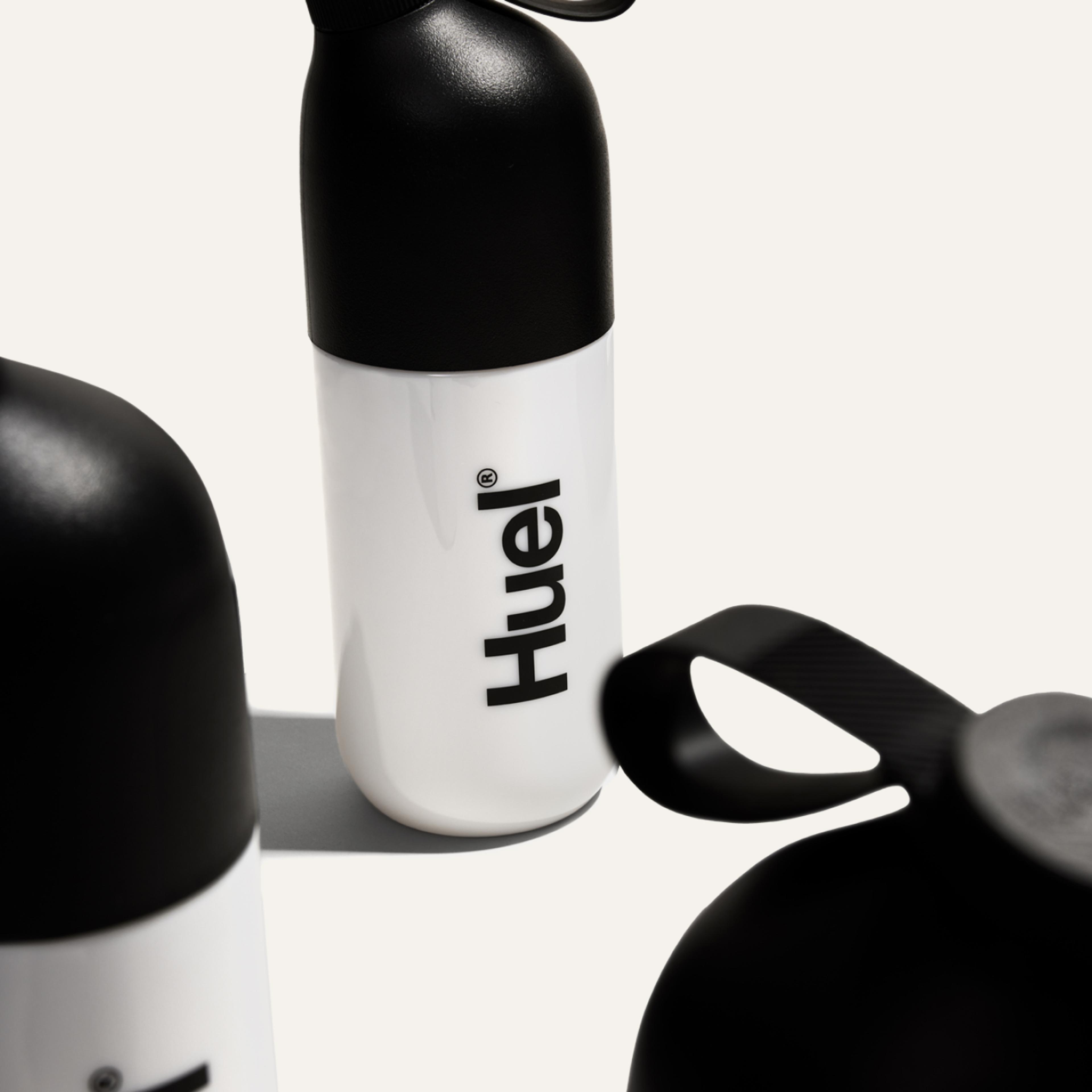 Gruppe von 3 Huel Shakern