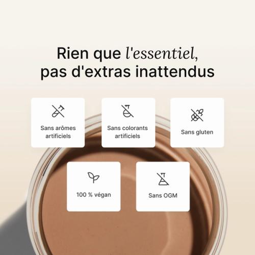 Une photo d’un verre entier rempli de Ready-to-drink Vanille avec des glaçons