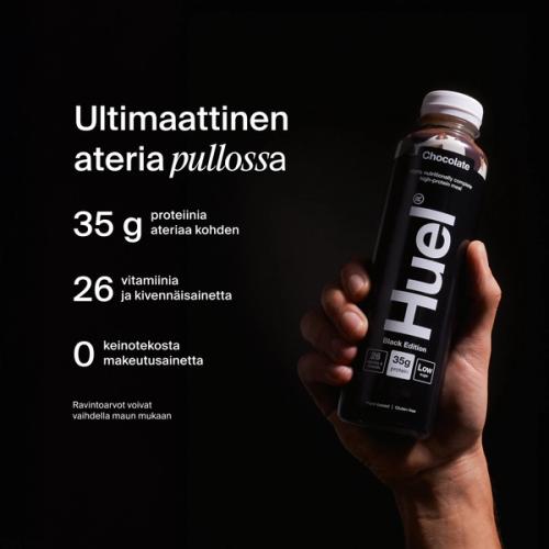 Käsi pitelee Huel RTD -pulloa, jonka vieressä on lueteltu sen tärkeimmät hyödyt