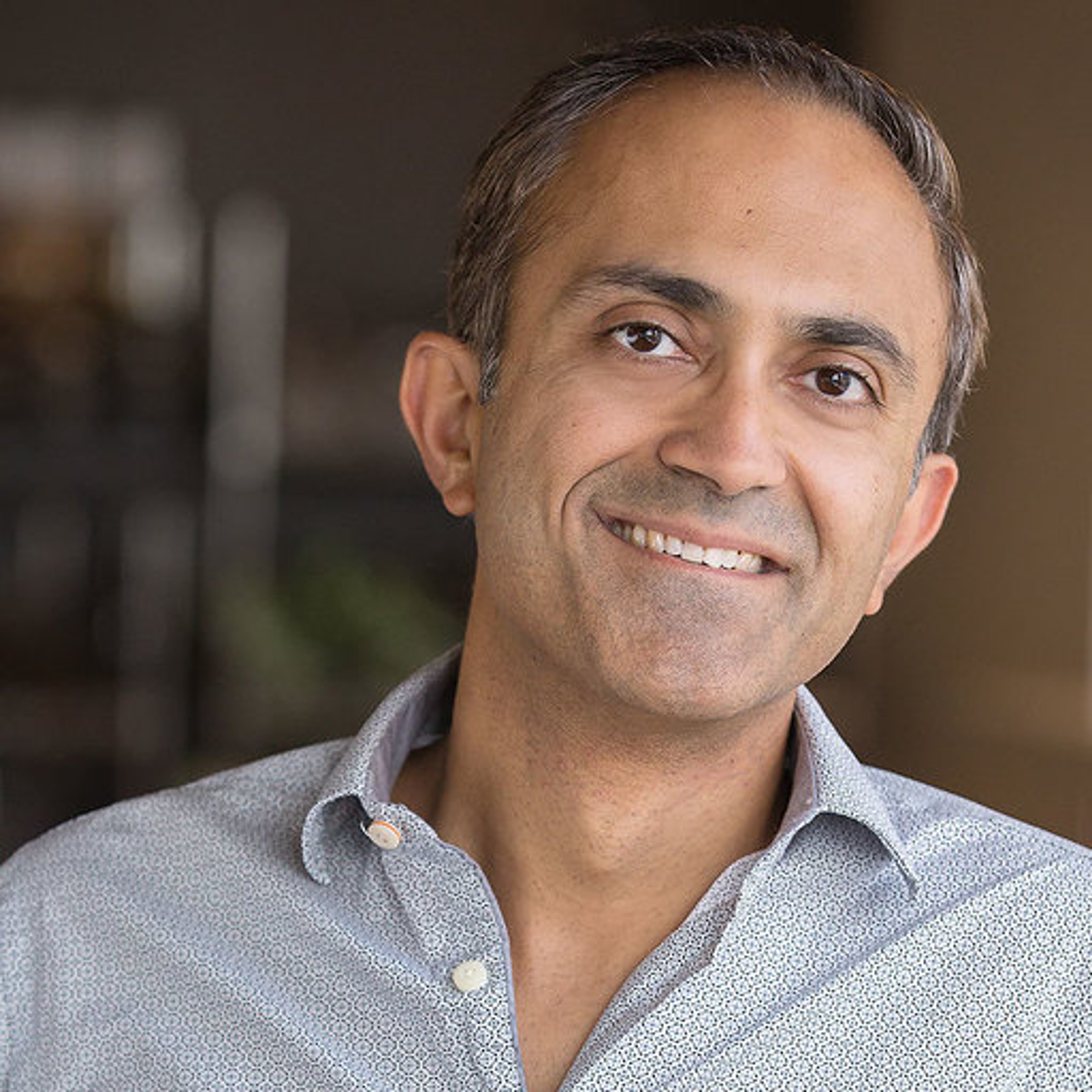 mike anand headshot