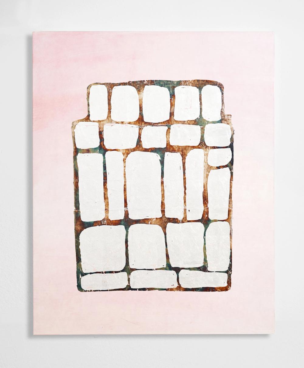 Photograph of the artwork safe and sound (2), 2020, silver leaf and sulphur on shellac, 100×80 cm