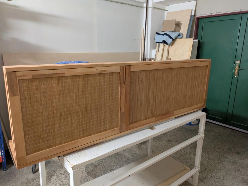 Wall cabinet