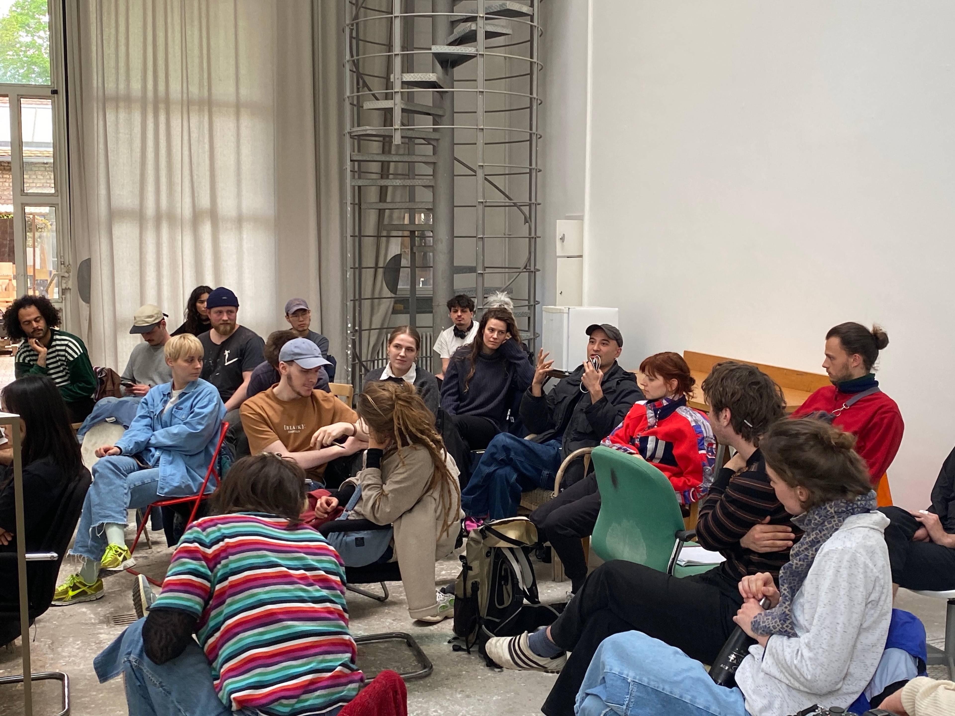 Andrew Cannon speaking during his lecture titled Welcome to the Jungle, Kunstakademie Karlsruhe, 2024
