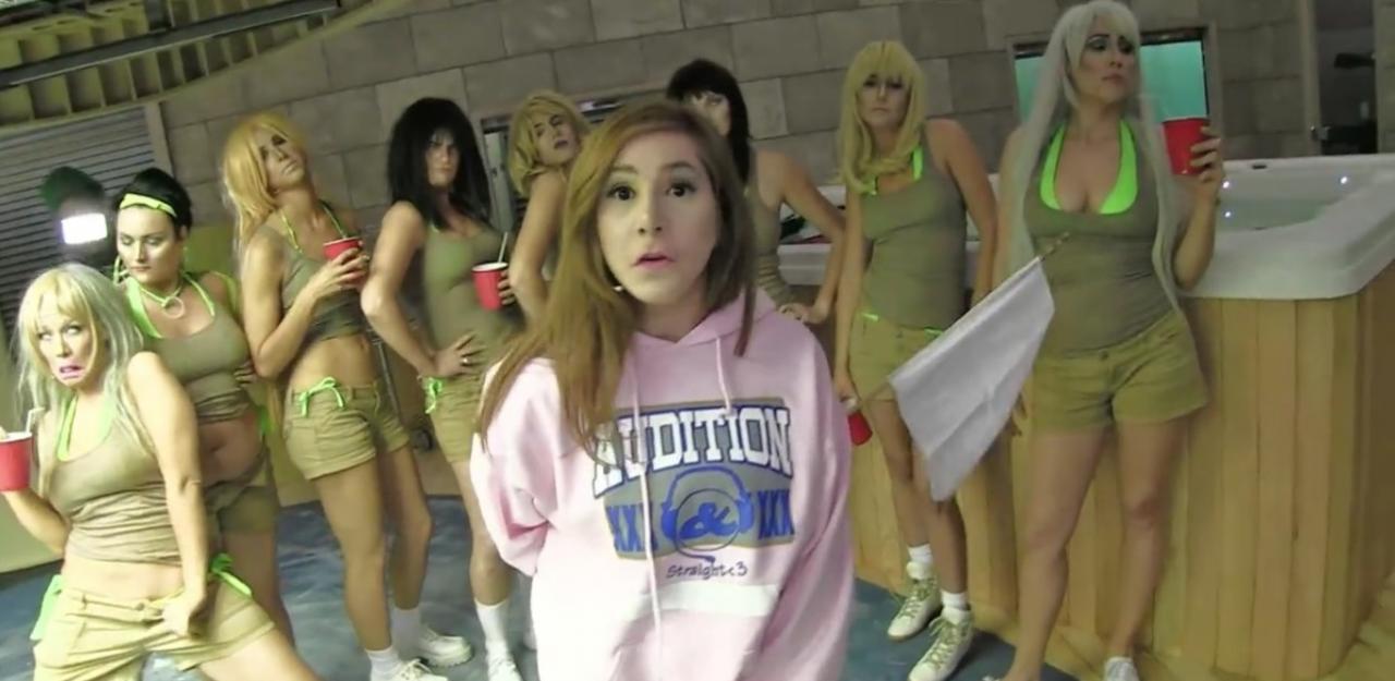 Ryan Trecartin, Center Jenny, 2013