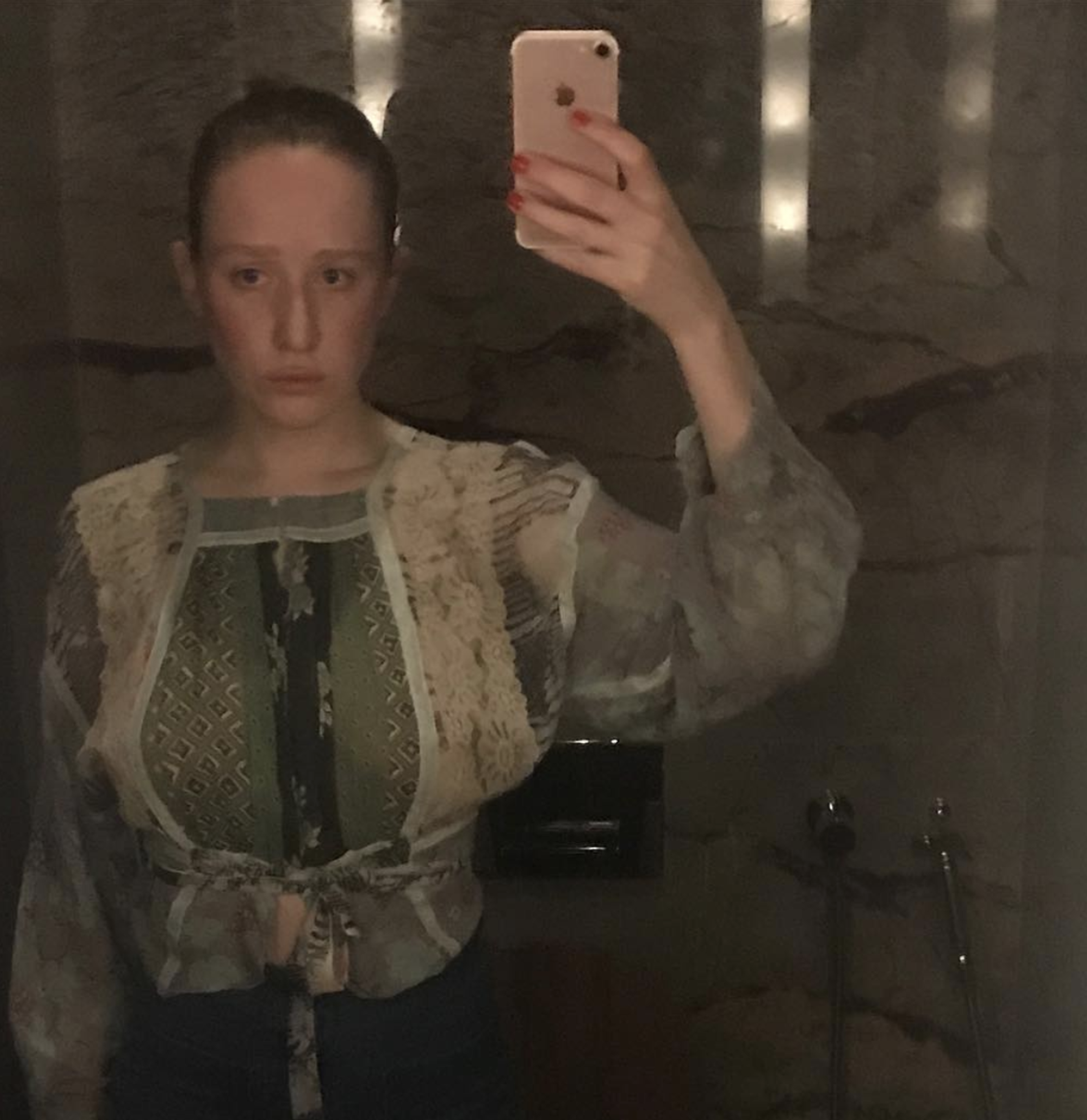 Kaitlin in Larry Gagosian's bathroom