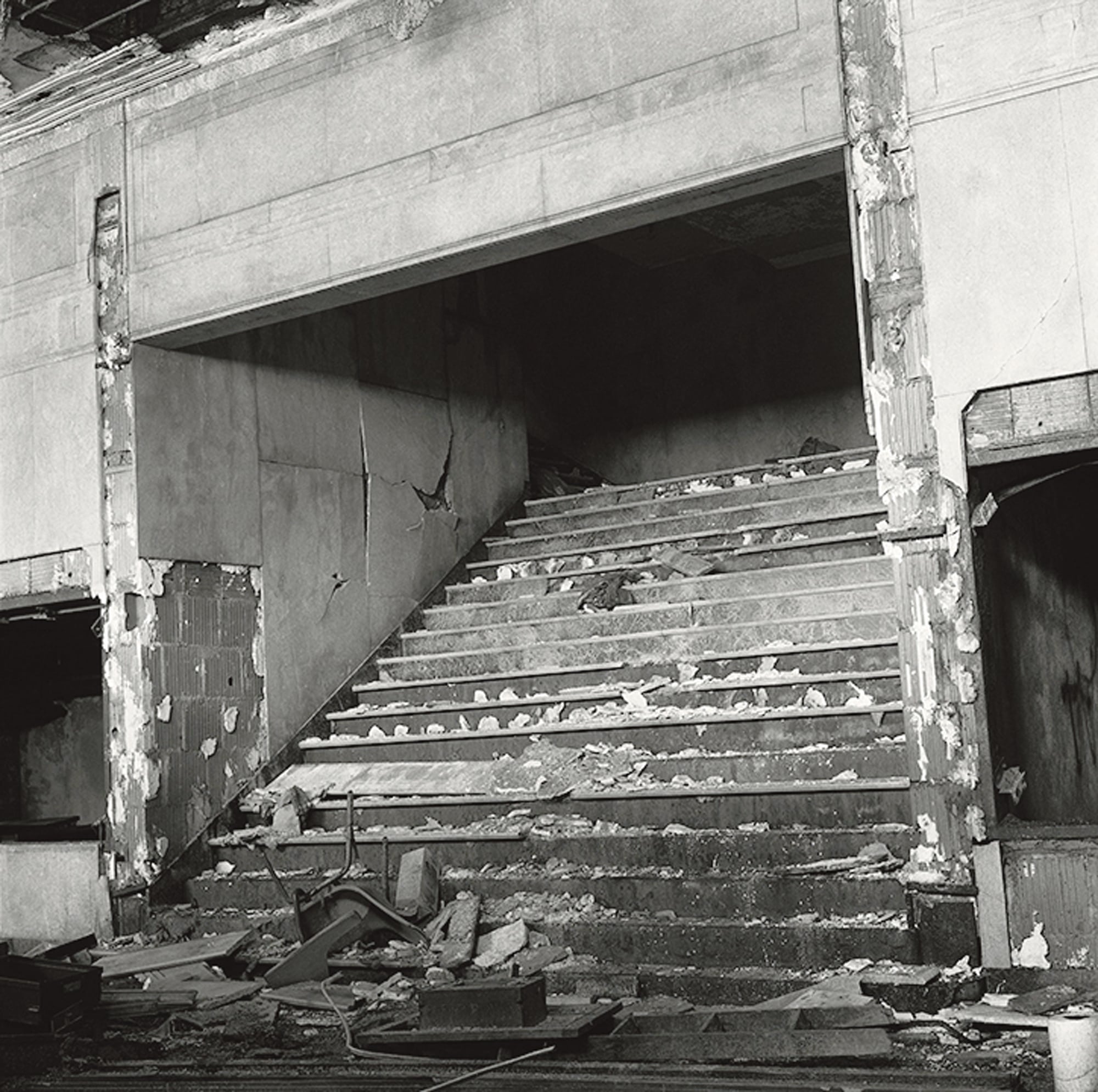 peter_hujar_canal-street-pier_new-york-stairs_1983