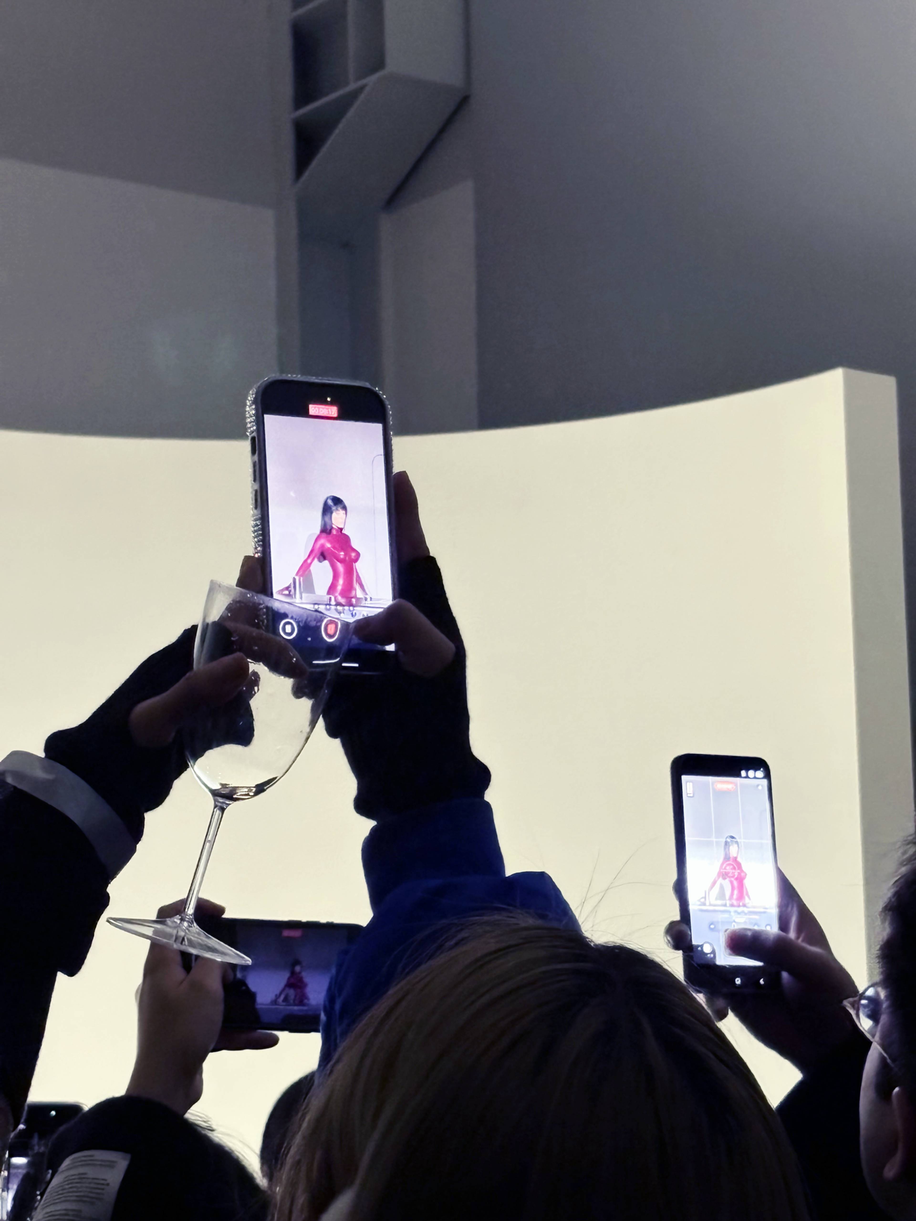 BIO POP as seen through audience phones, Seoul, 2025