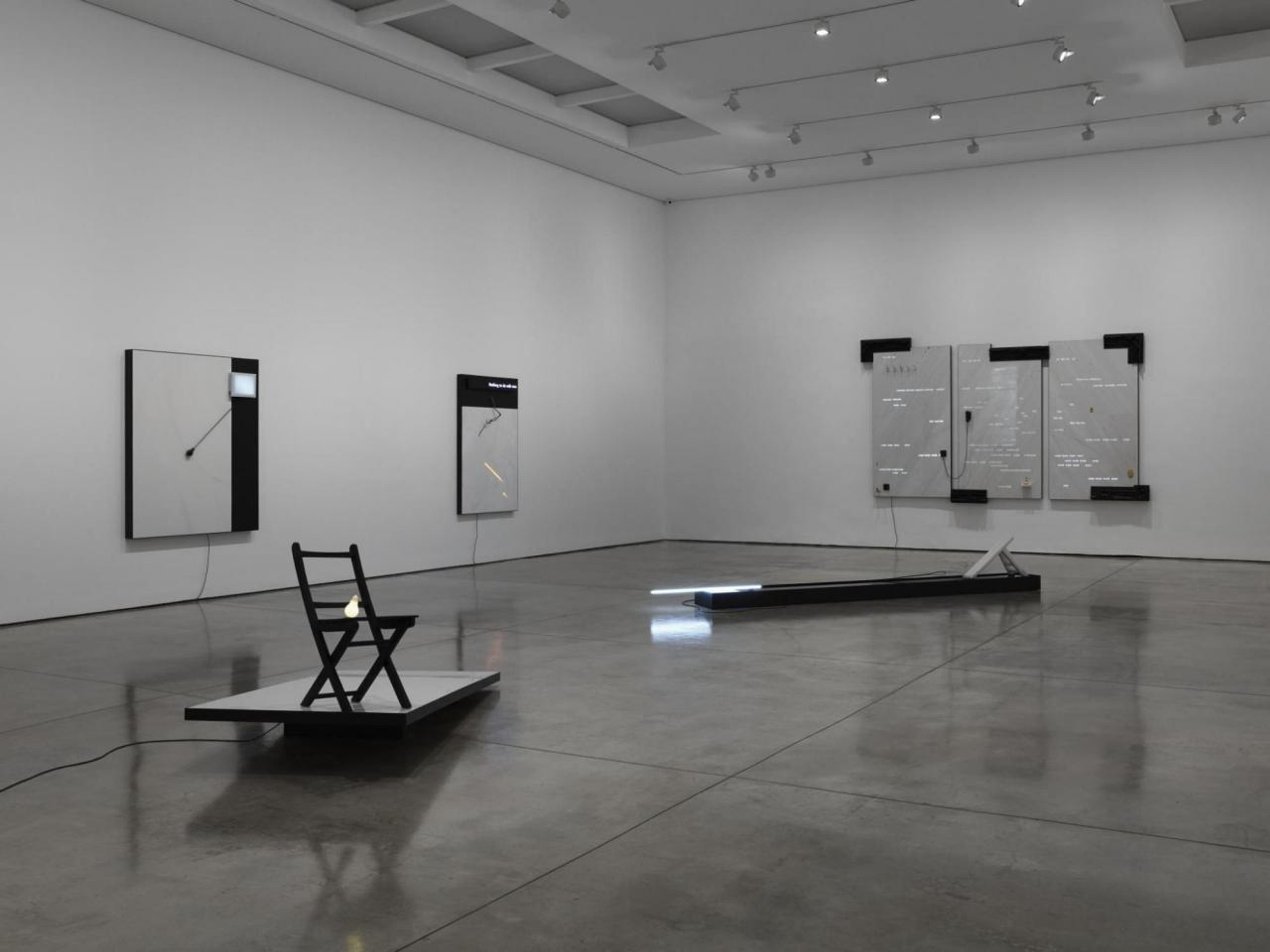 Installation view of &ldquo;Wang Gongxin: In Between&rdquo; at White Cube, Mason&rsquo;s Yard (2022)