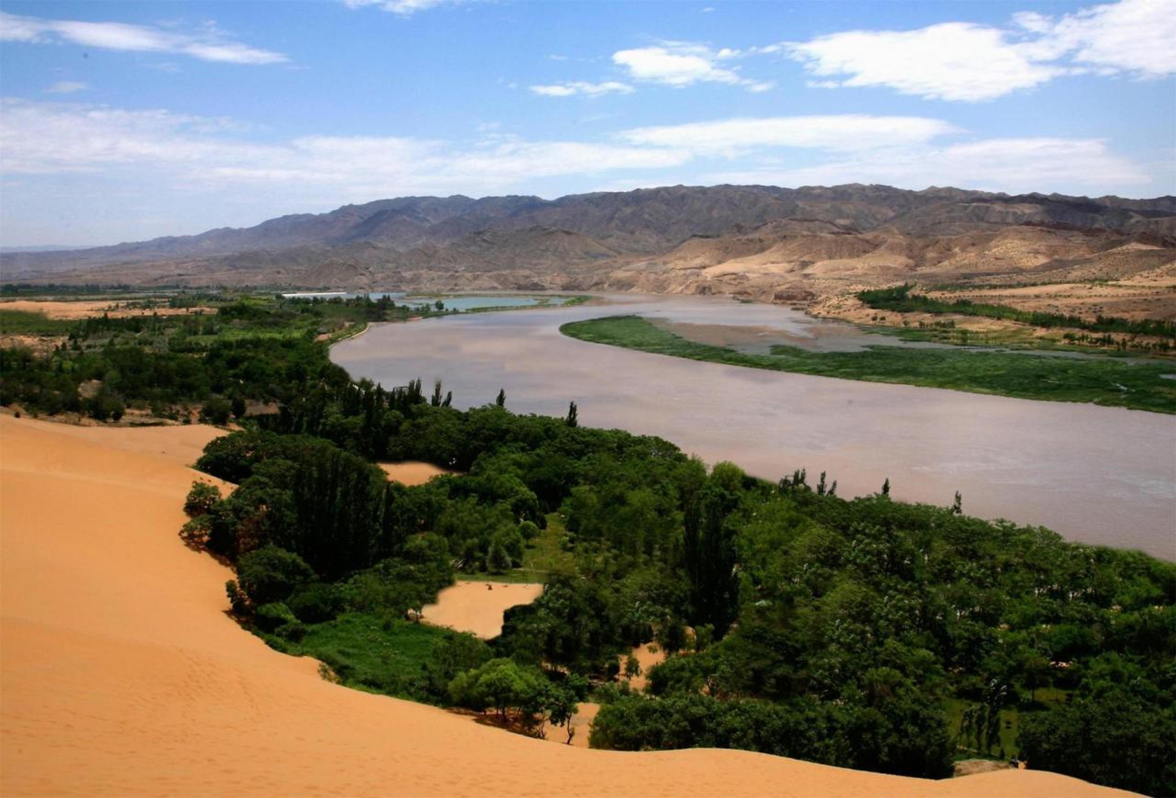 View of Shapotou desert southeast of Yinchuan