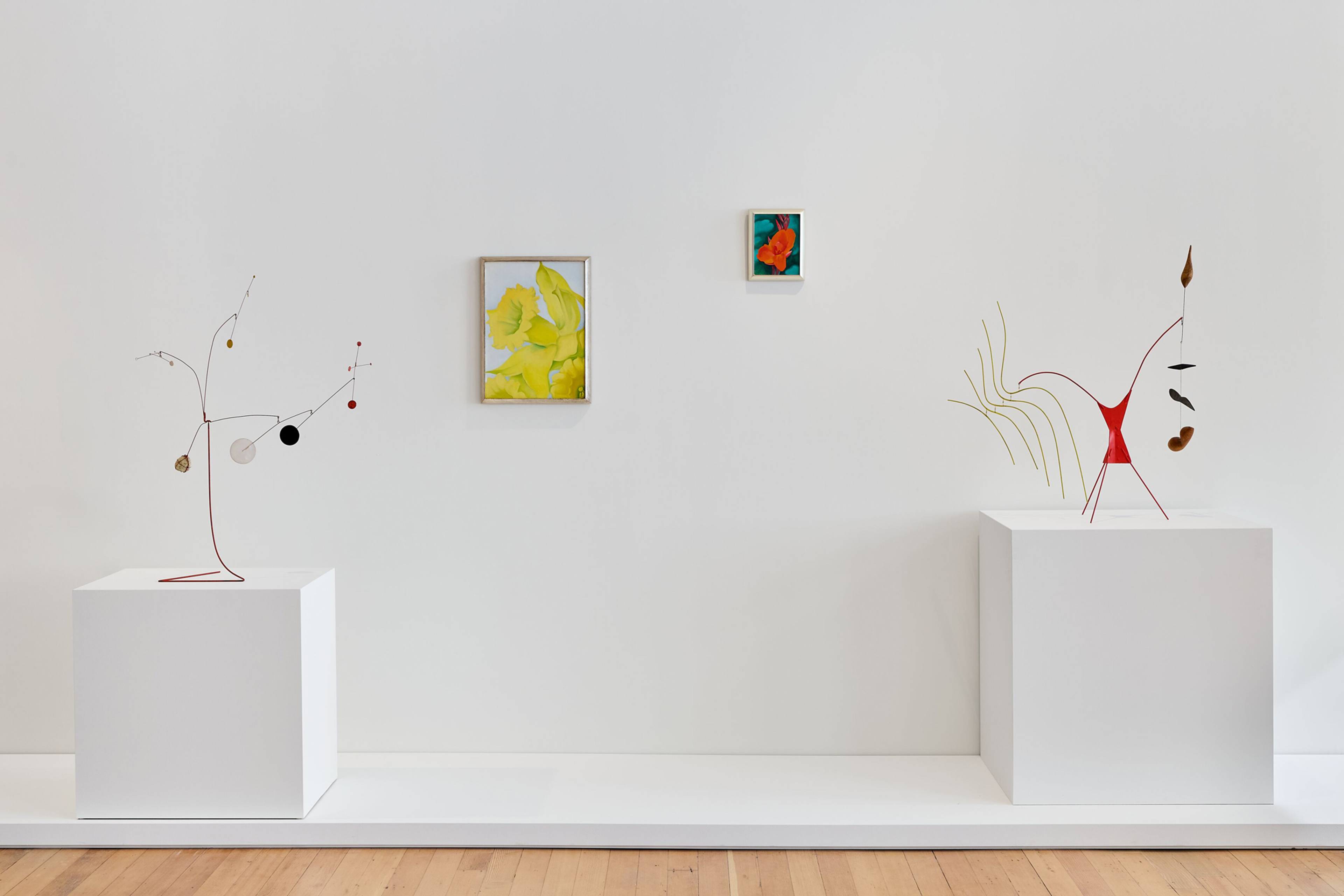 View of “Calder I O’Keeffe,” Hauser & Wirth Palo Alto, 2026