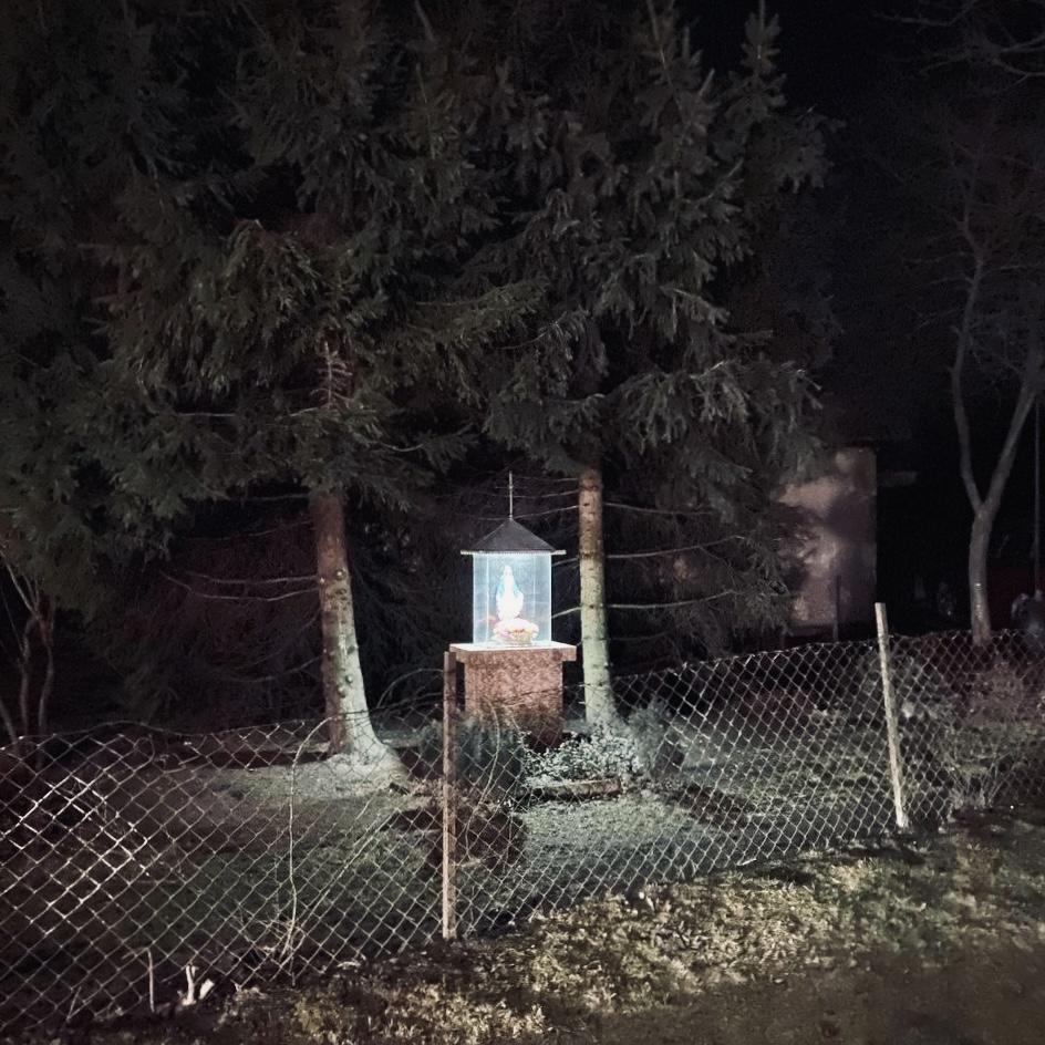 Shrine of the Virgin Mary in Volytsya, Ukraine, a village close to the Ukrainian-Polish border crossing point Shehyny-Medyka. Photo: Valeria Schiller