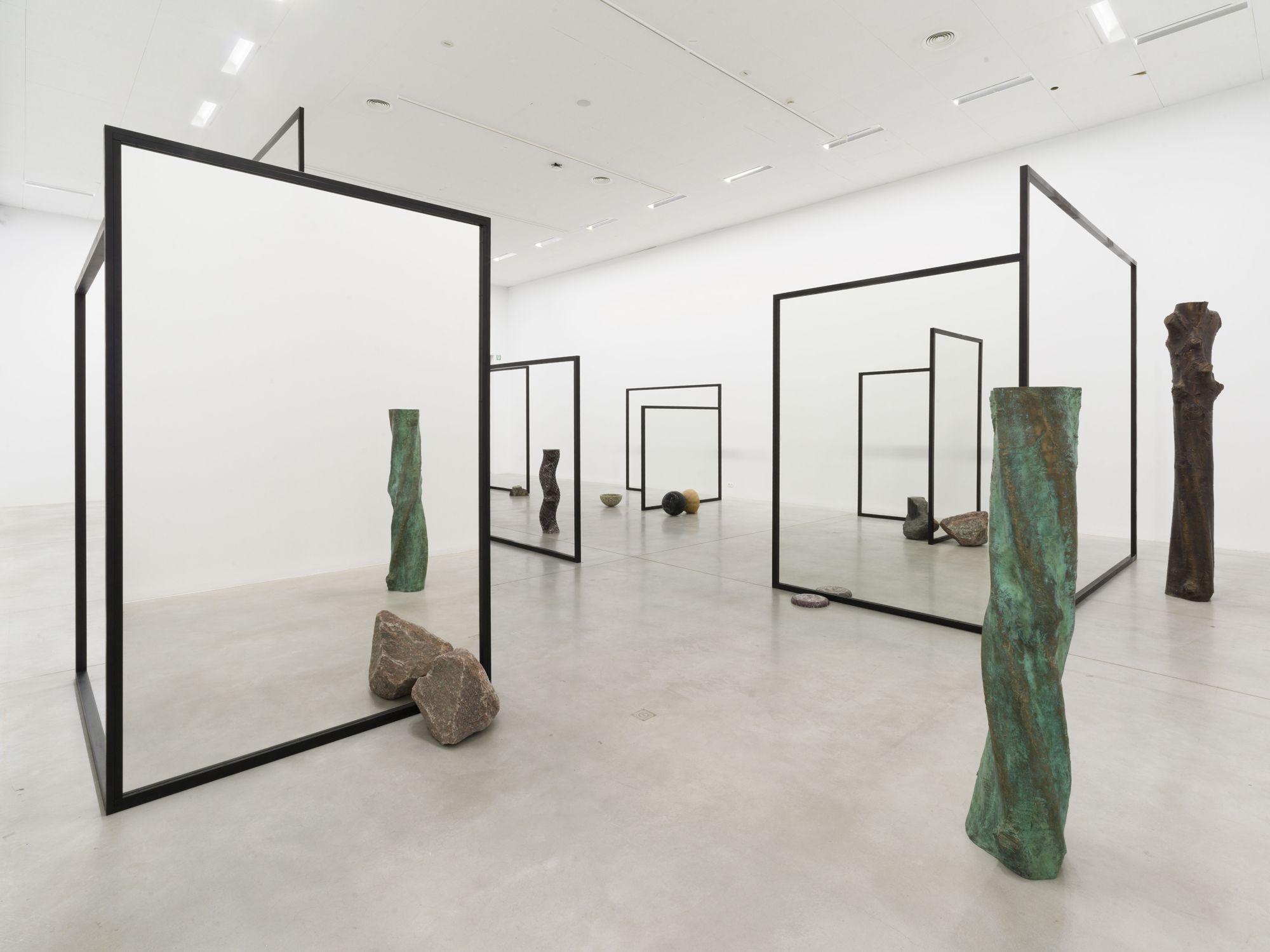 Alicja Kwade, WeltenLinie (WorldLines), 2019/2025