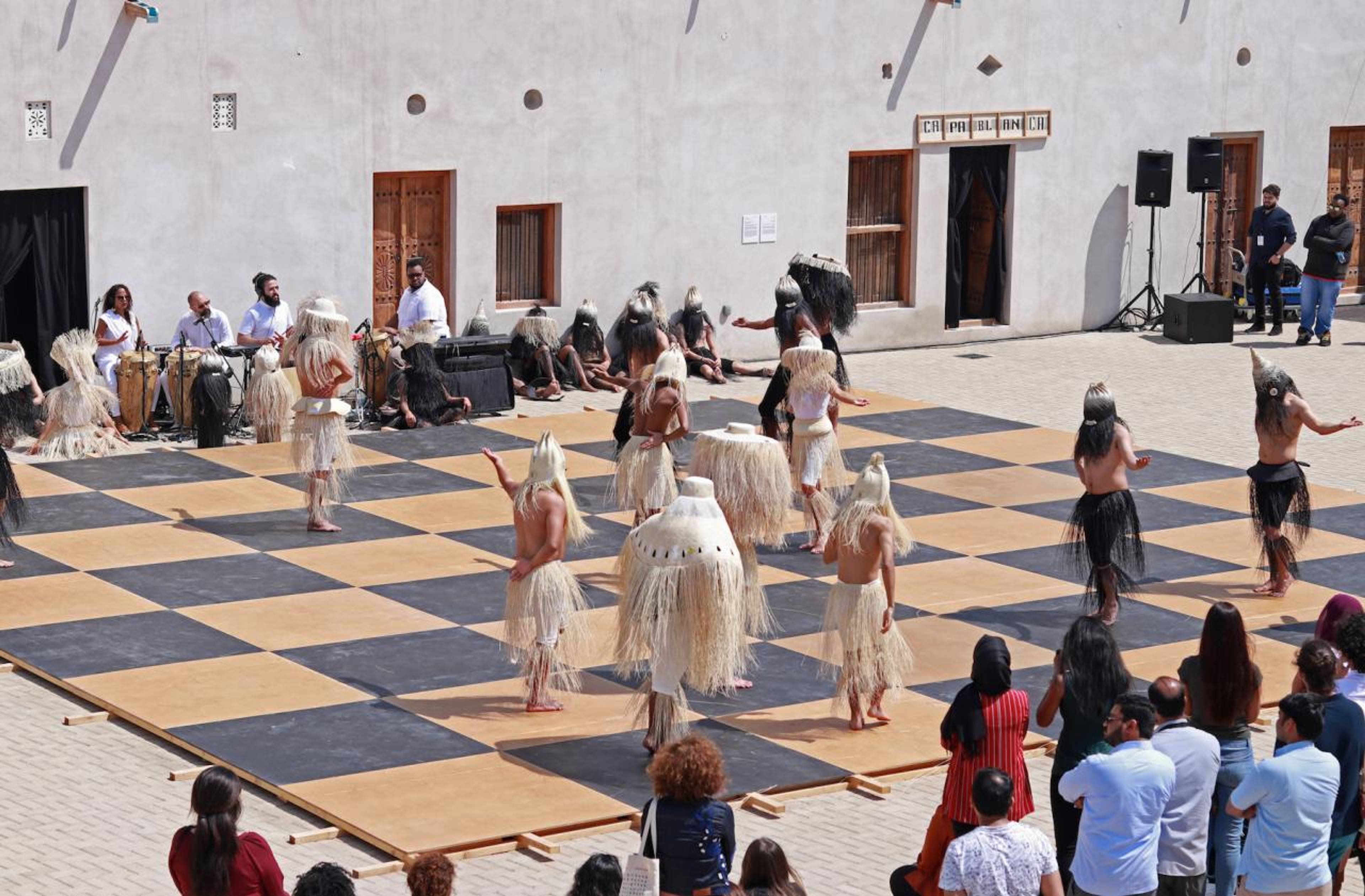 Karime León Barreiro, La Trinchera, Sara Cruz, and Rafael Maya Ulrik Lópe with Patakí (1921), 2019, performance documentation