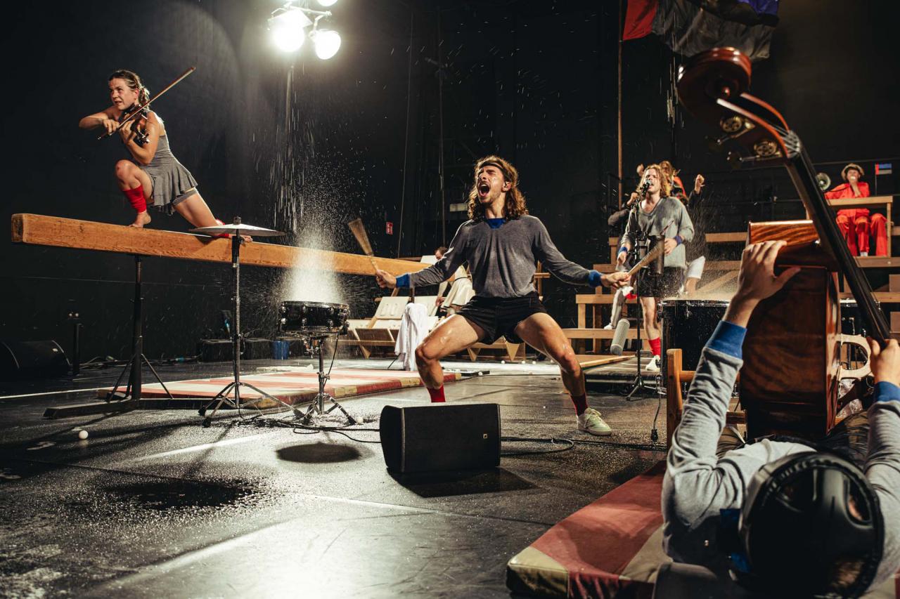 Miet Warlop, ONE SONG: HISTOIRE(S) DU THÉÂTRE IV, 2022