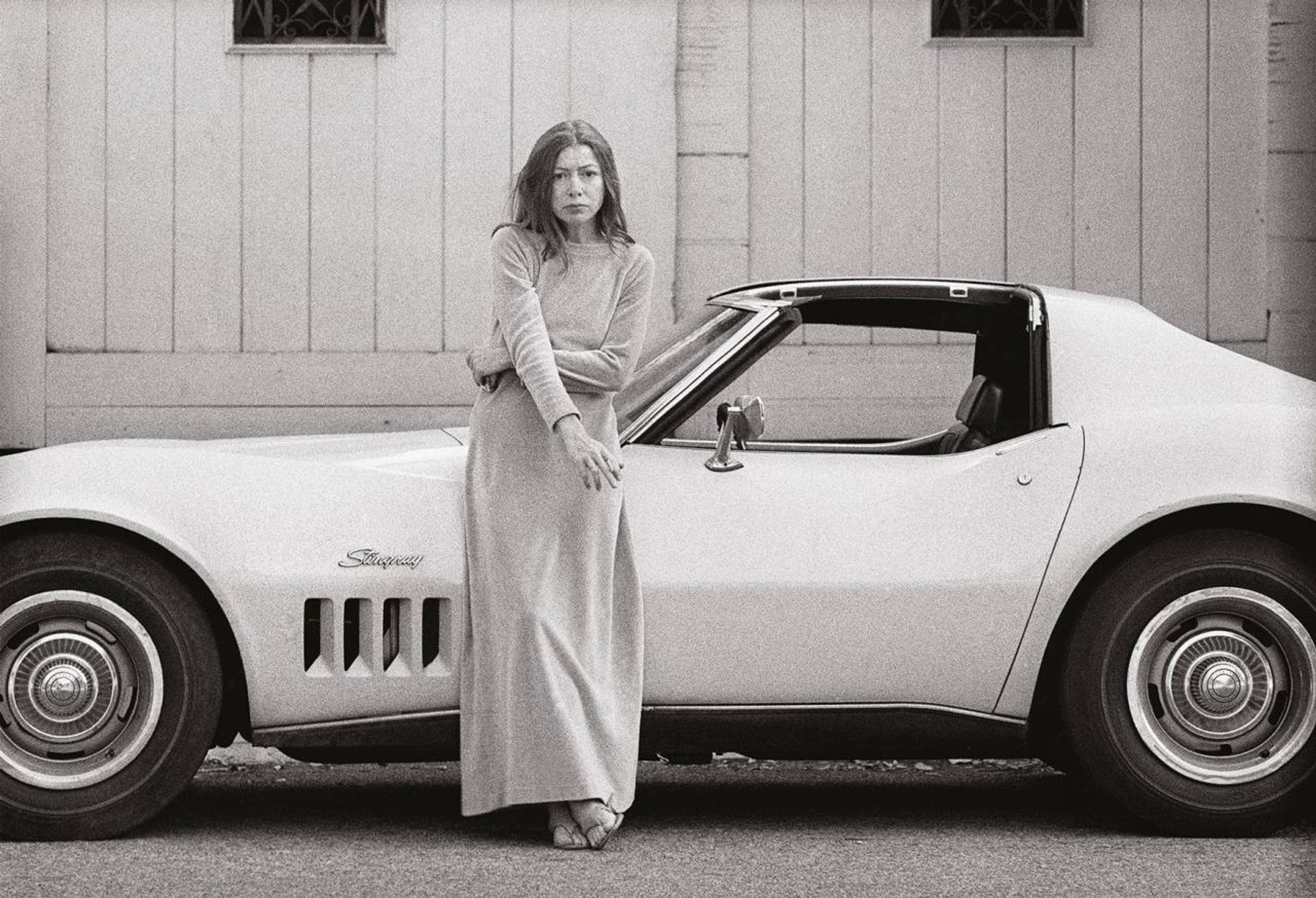 Julian Wasser, image of Didion trying to hold a cigarette, The Way We Were , 2014