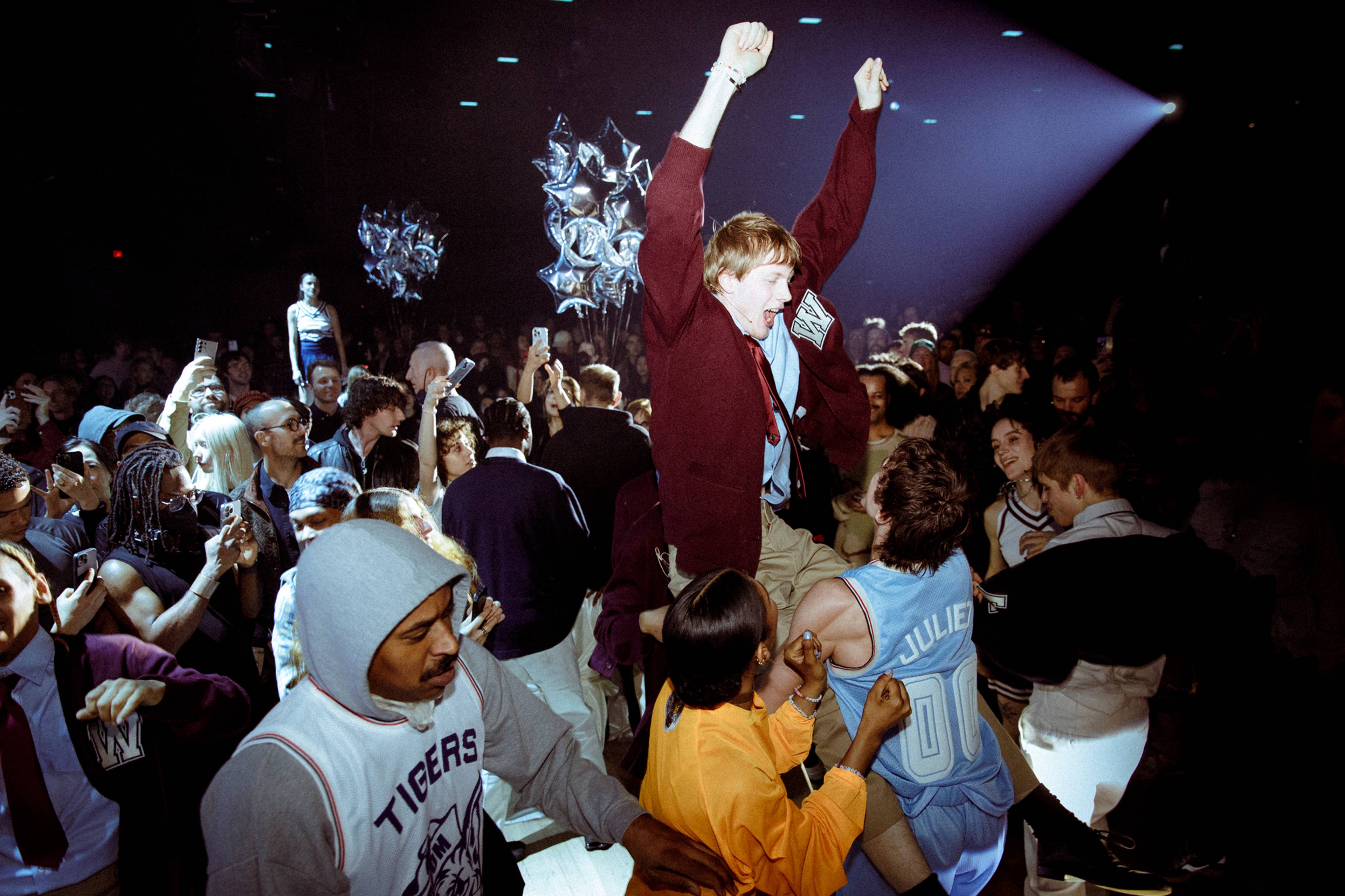 Anne Imhof, DOOM, 2025, with Caspar von Bulow