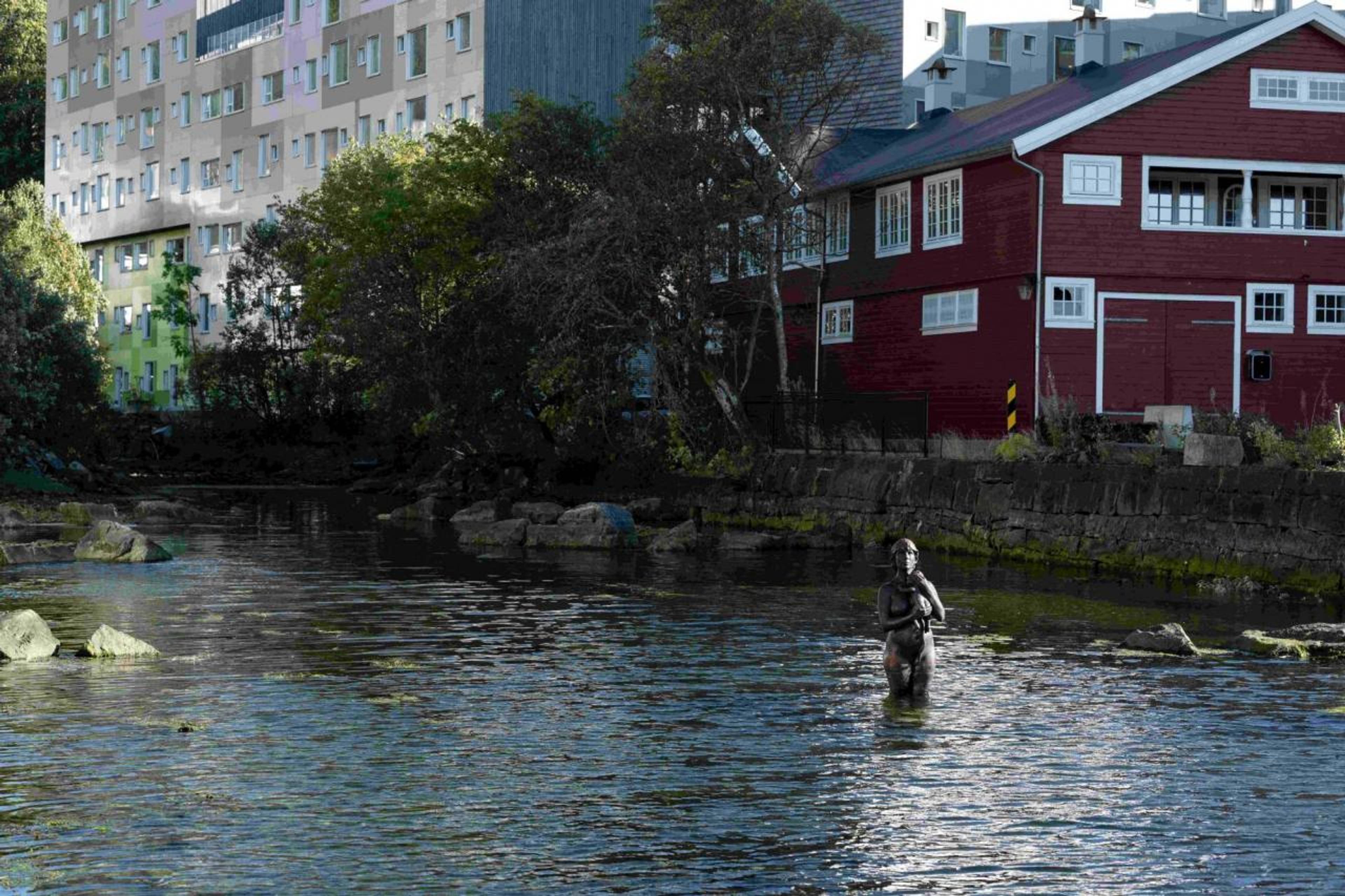 Installation view of Bea Schlingelhoff, Bronze Sculpture Dedicated to The Descent of Woman  (2021) in Møllendalselven. Courtesy of the artist. Photo: Thor Brødreskift