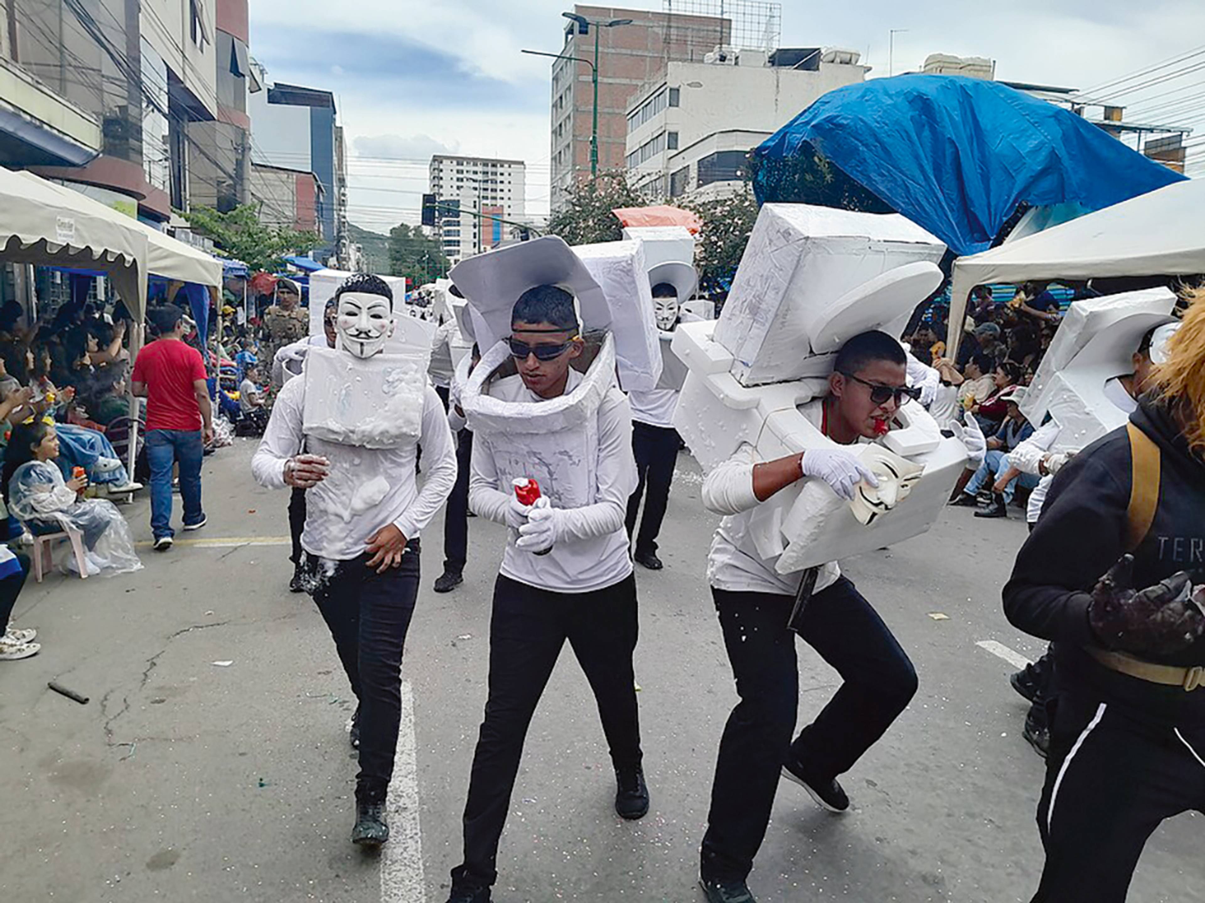 Skibidi Toilet costumes