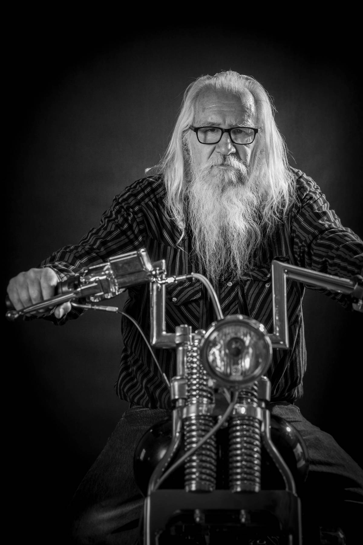 The Pure Geometry of a Harley: Olivier Mosset | Spike Art Magazine