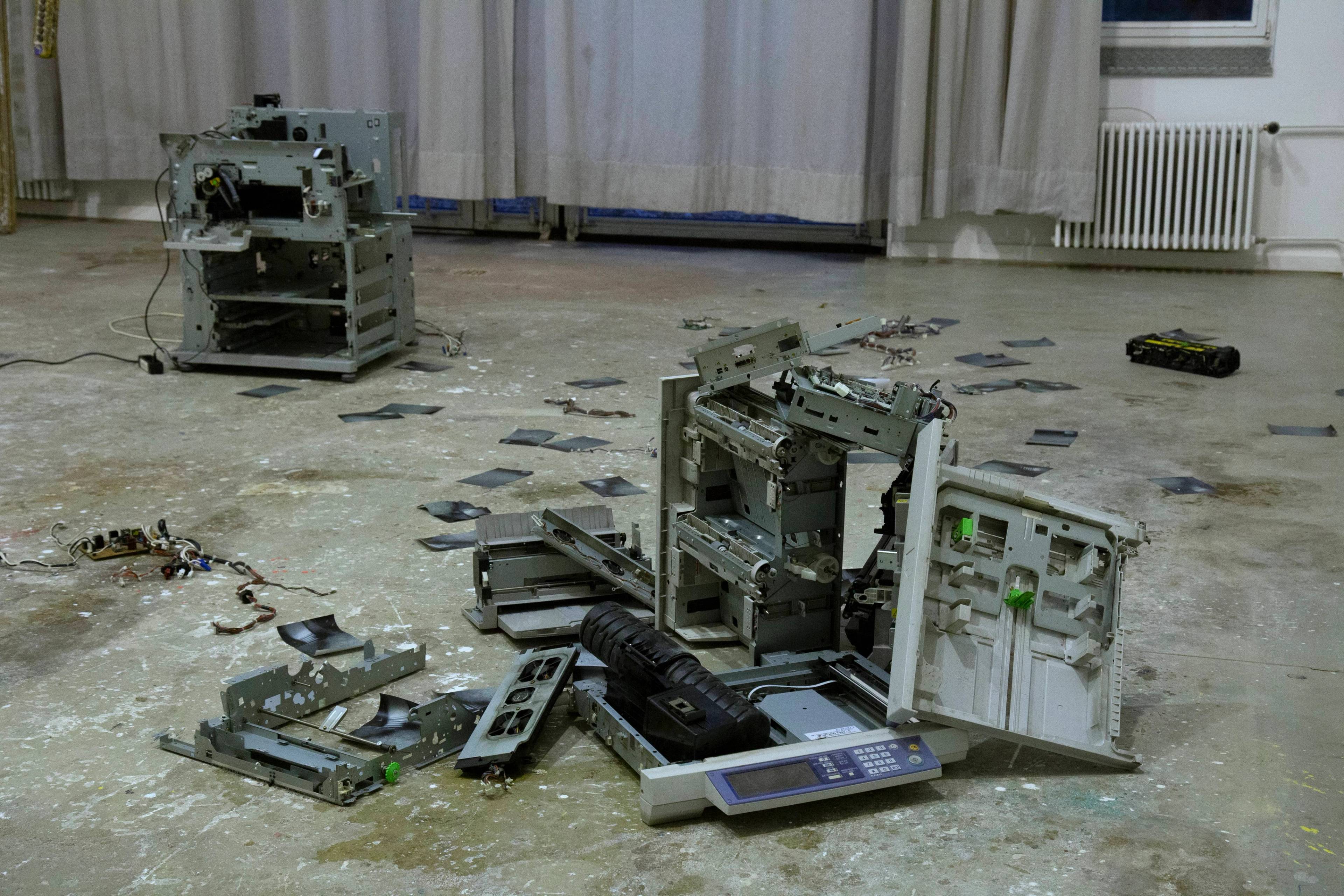 Presentation of Work from Honarmand at Kunstakademie Karlsruhe, from Class Vitorelli