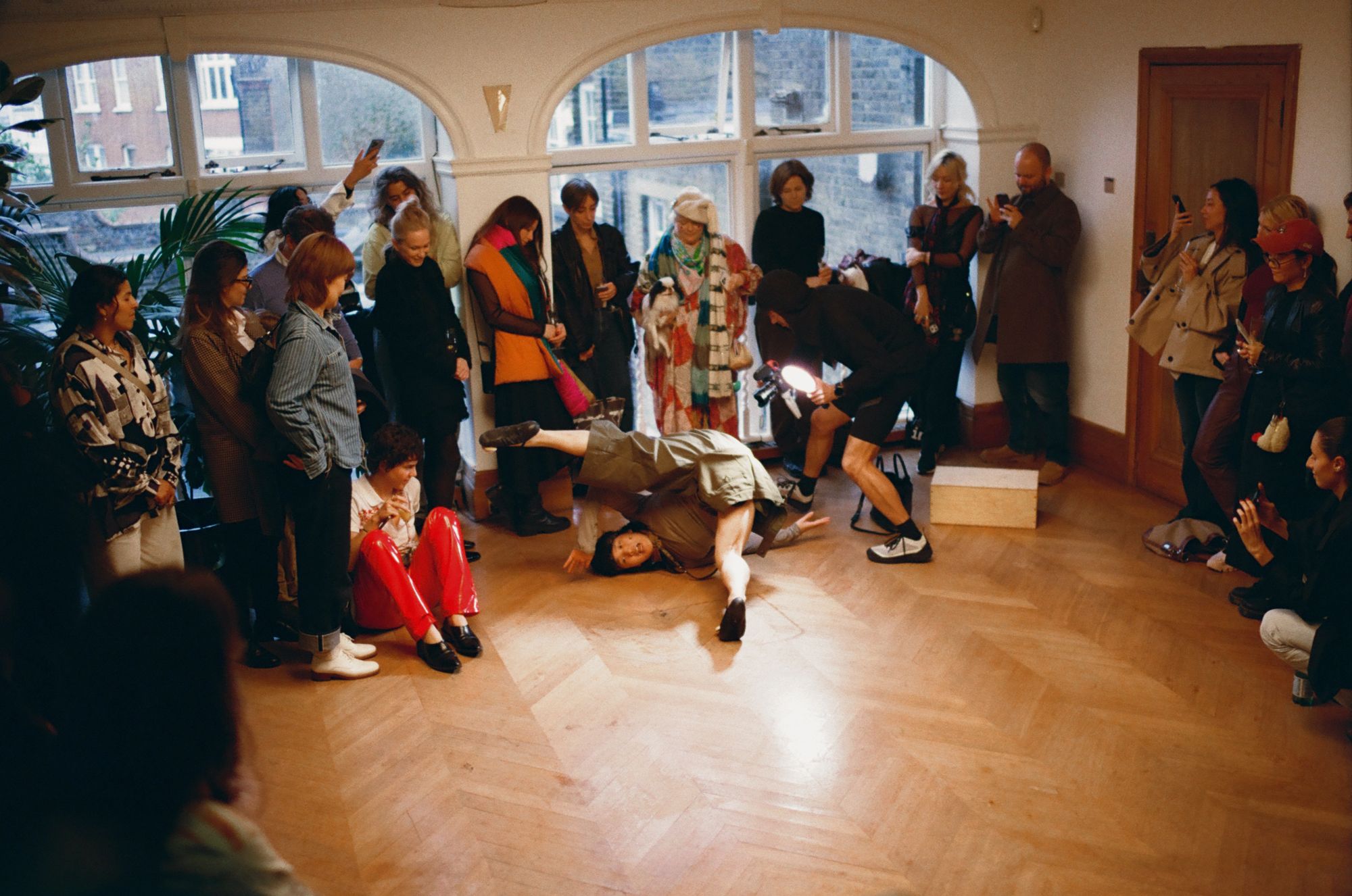 Ivan Cheng, Boffins; Valiant & Cut, 2025. Performance view, Nicoletta Fiorucci Foundation, London, 2025