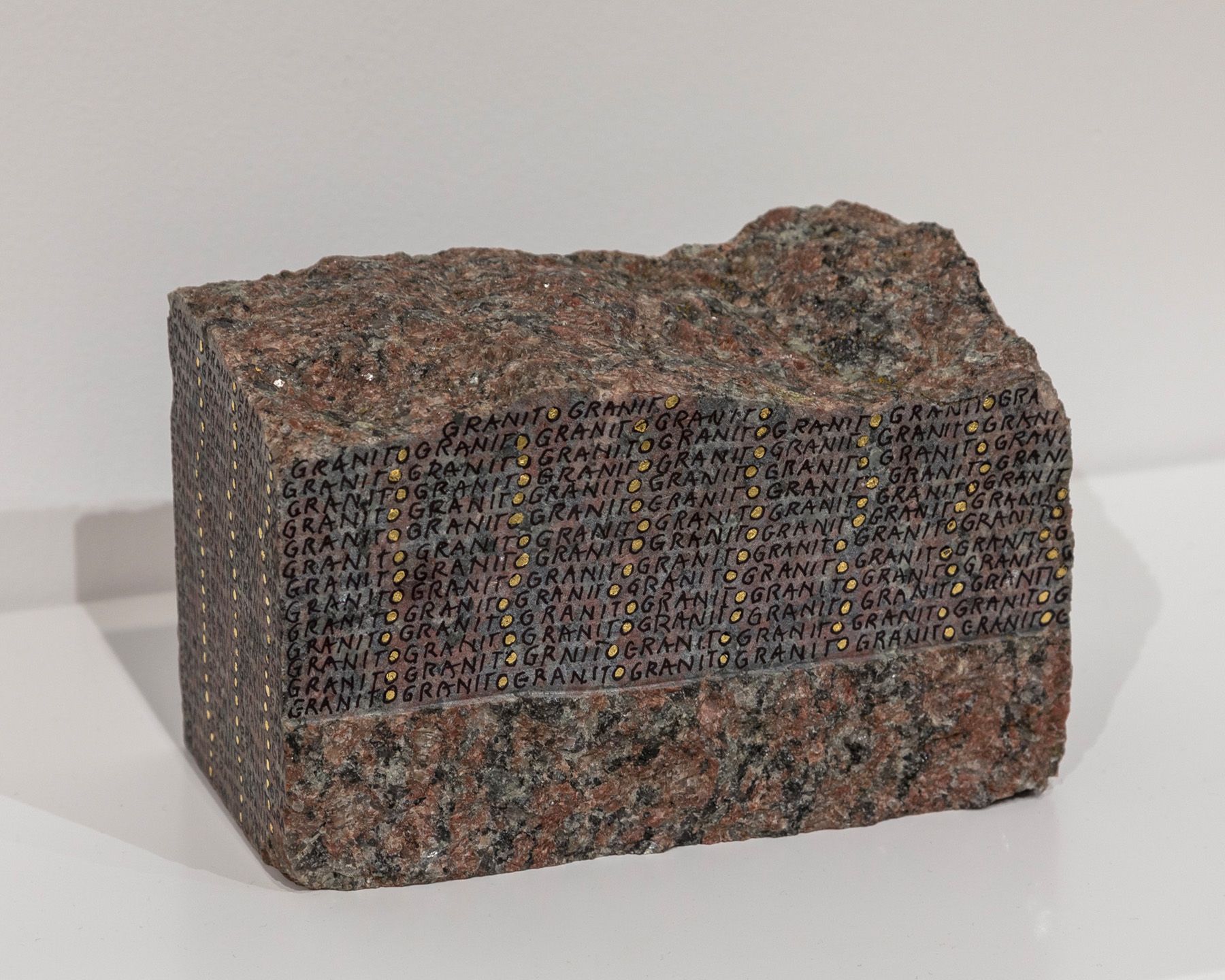 Greta Schödl, Granito rosso Sierra Chica