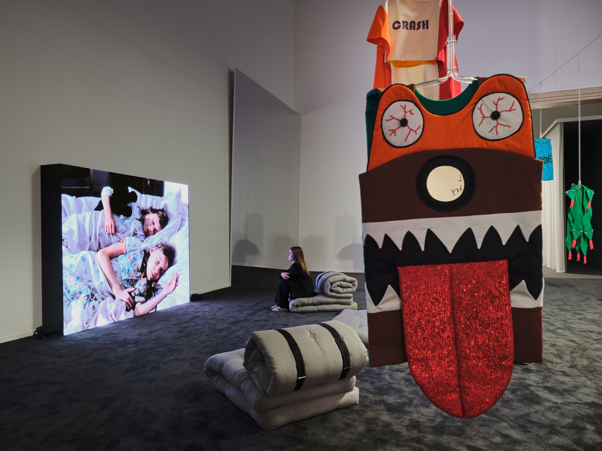 Harun Farocki, Bedtime Stories: Bridges, 1977 & Rivane Neuenschwander, The Name of Fear, 2017