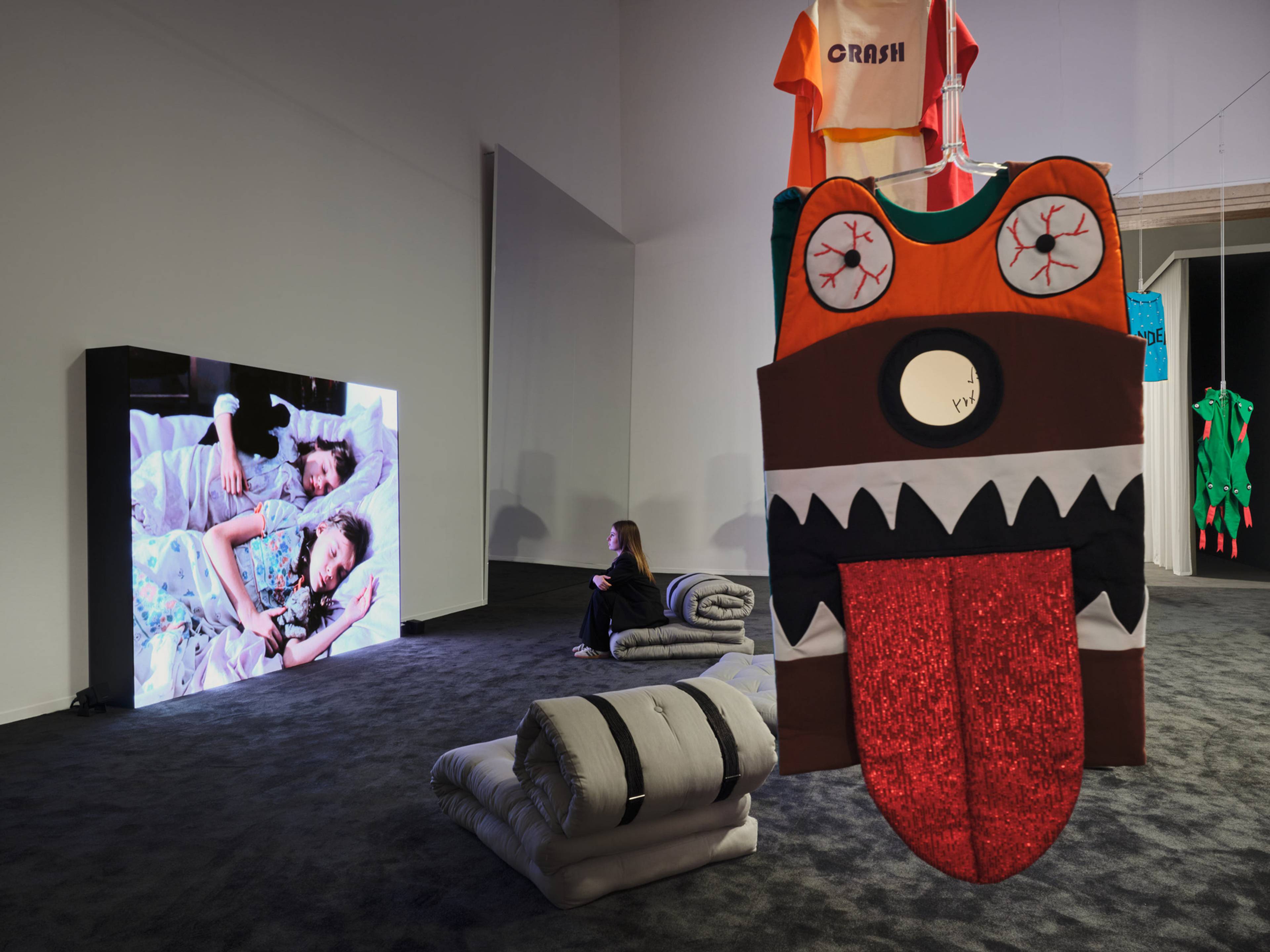 Harun Farocki, Bedtime Stories: Bridges, 1977 & Rivane Neuenschwander, The Name of Fear, 2017