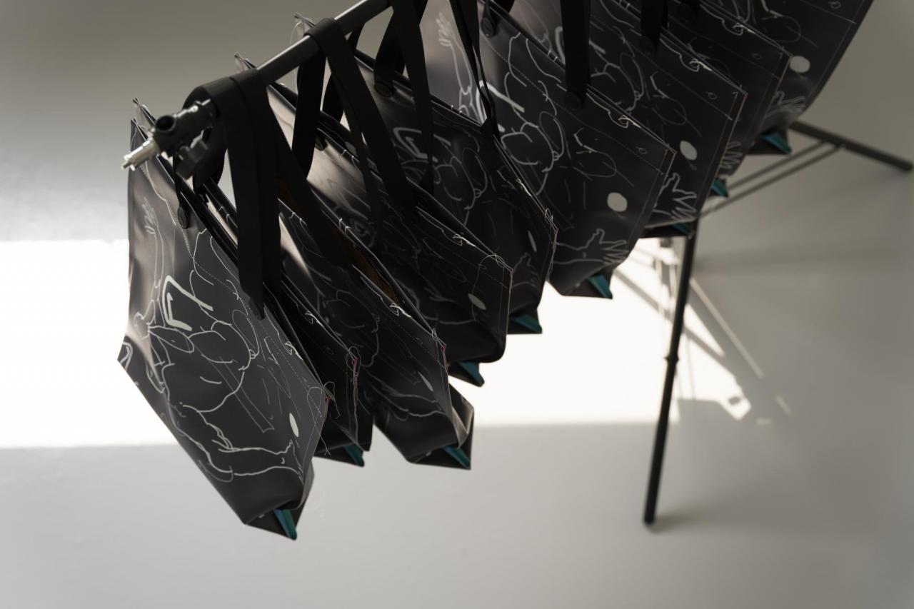 TOSHIKI x SPIKE totes in the studio