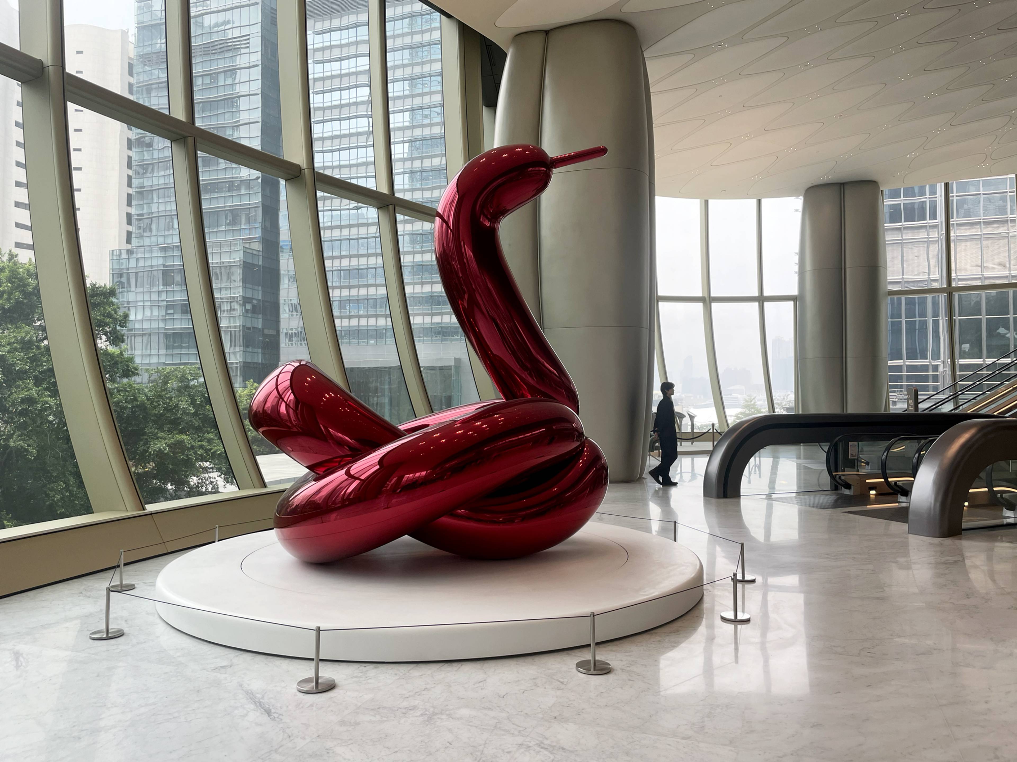 Work by Jeff Koons at The Henderson, Hong Kong, March 2025