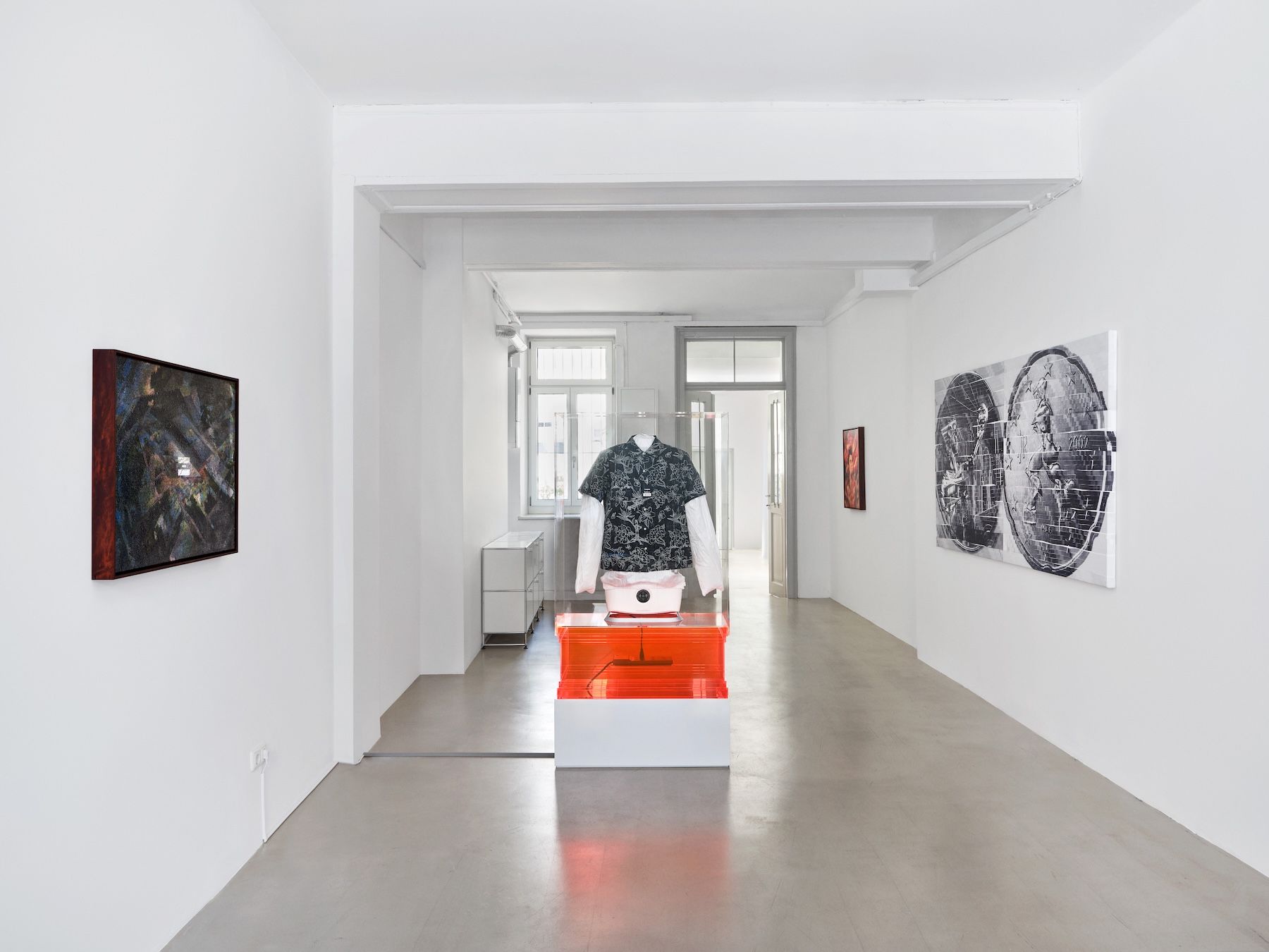 Exhibition View, Kraupa-Tuskany Zeidler