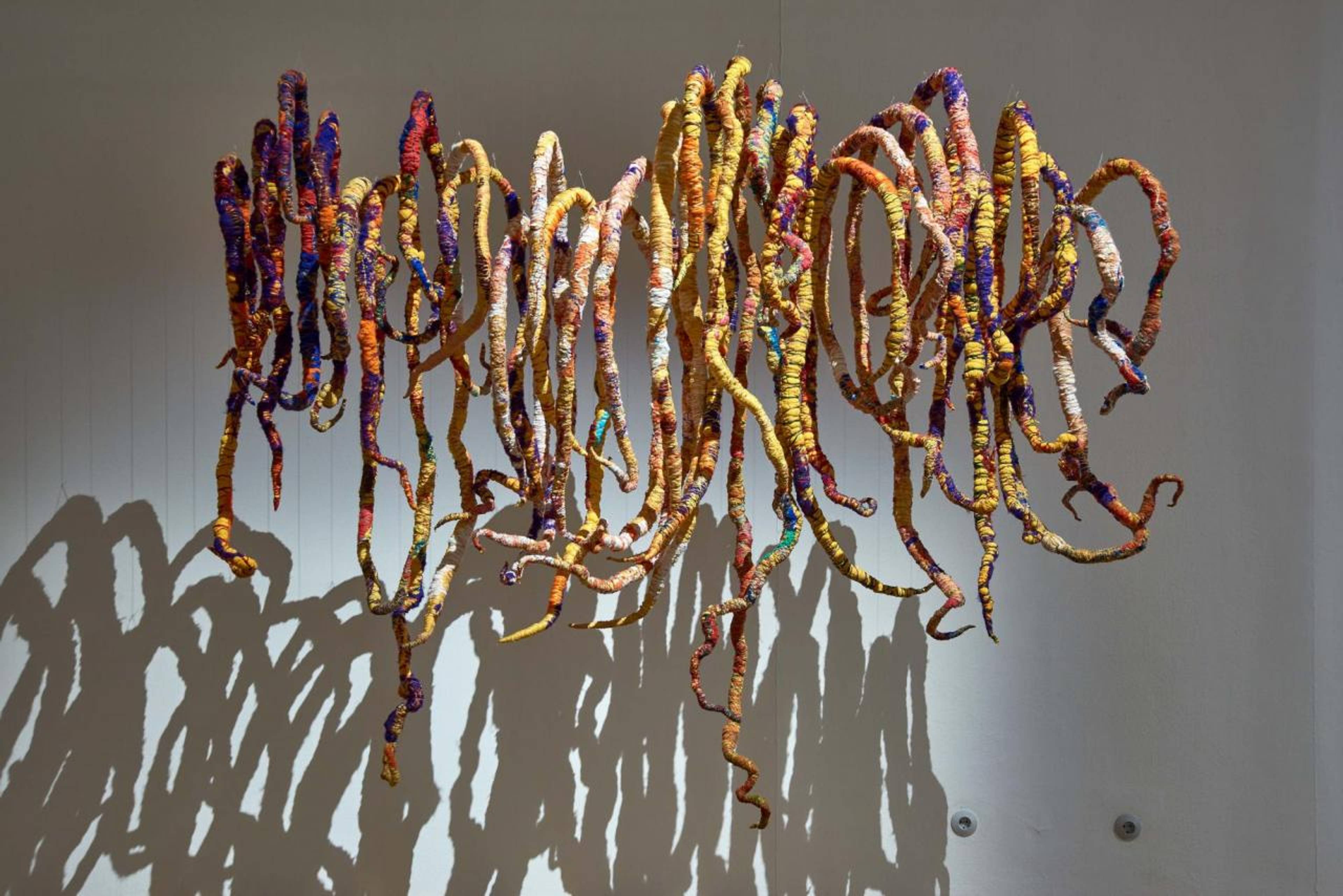 MAK Exhibition View, 2020 HEILA HICKS: Thread, Trees, River MAK Exhibition Hall Racines de la   Culture,  2018 &copy; MAK/Georg Mayer