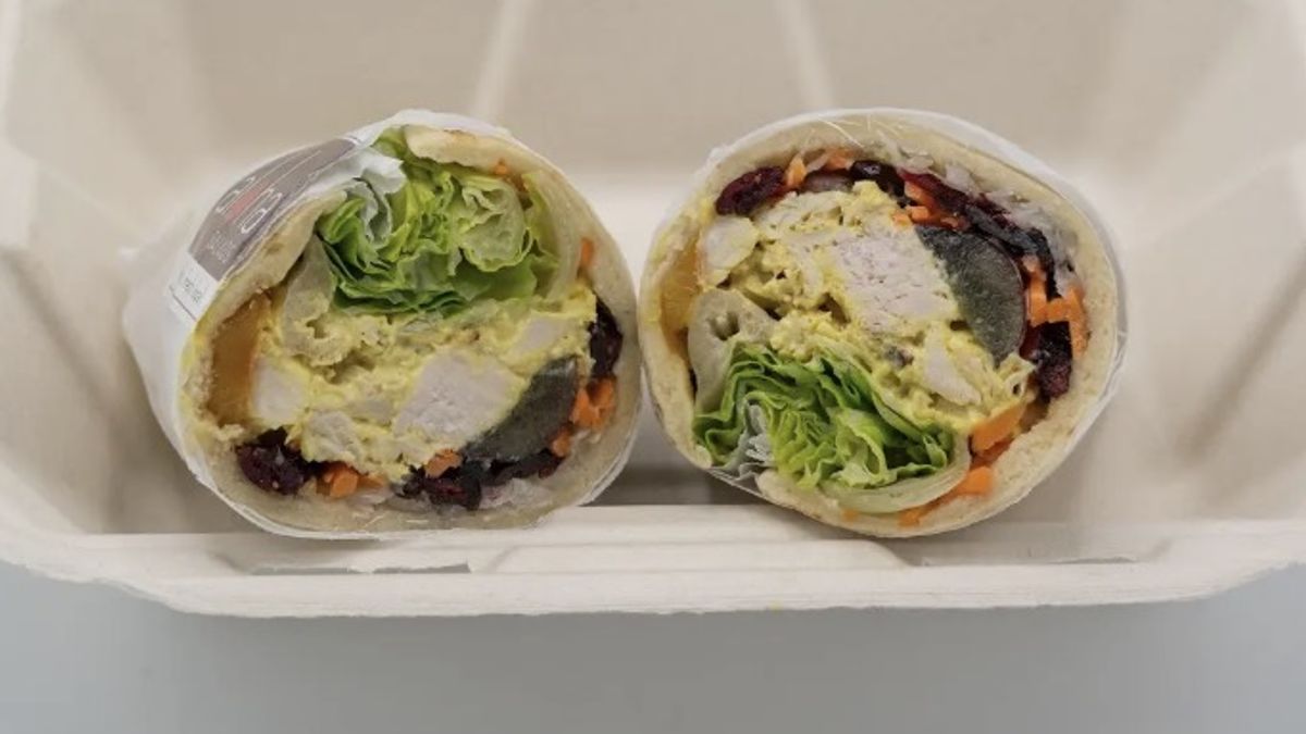 Looking for Lunch in Kailua? Explore Fresh Salads, Wraps, and Sandwiches