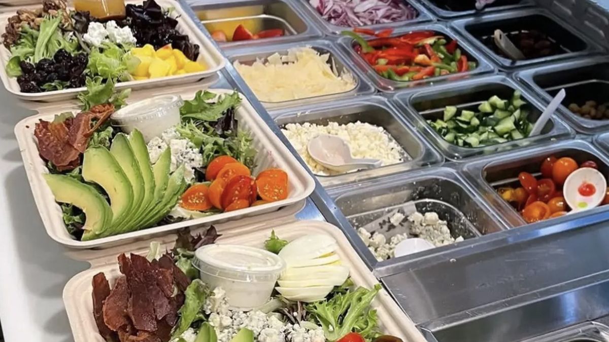 What Makes a Good Salad Dressing? Explore the Flavors at Aloha Salads