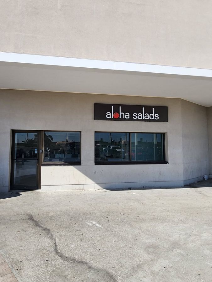 Aloha Salads Pearlridge location