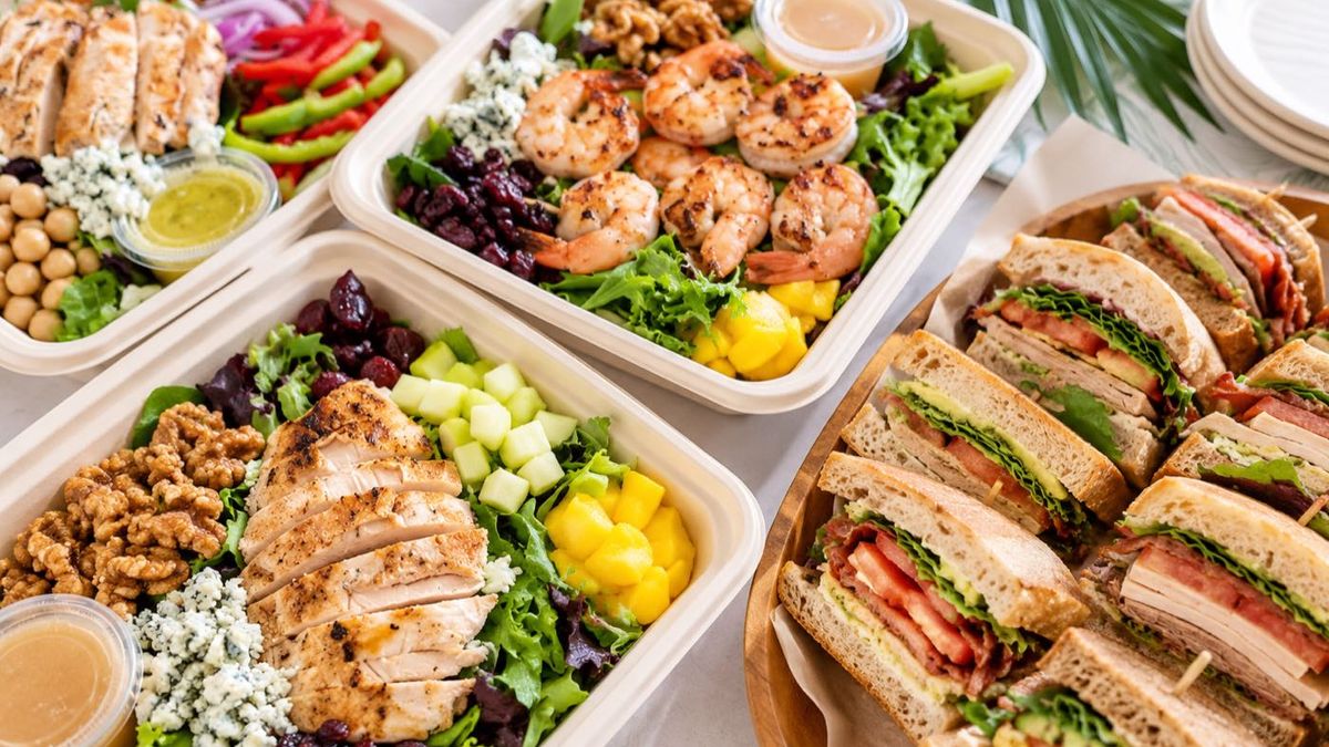 Salad Trays vs. Sandwich Platters: What Should You Order for a Group?