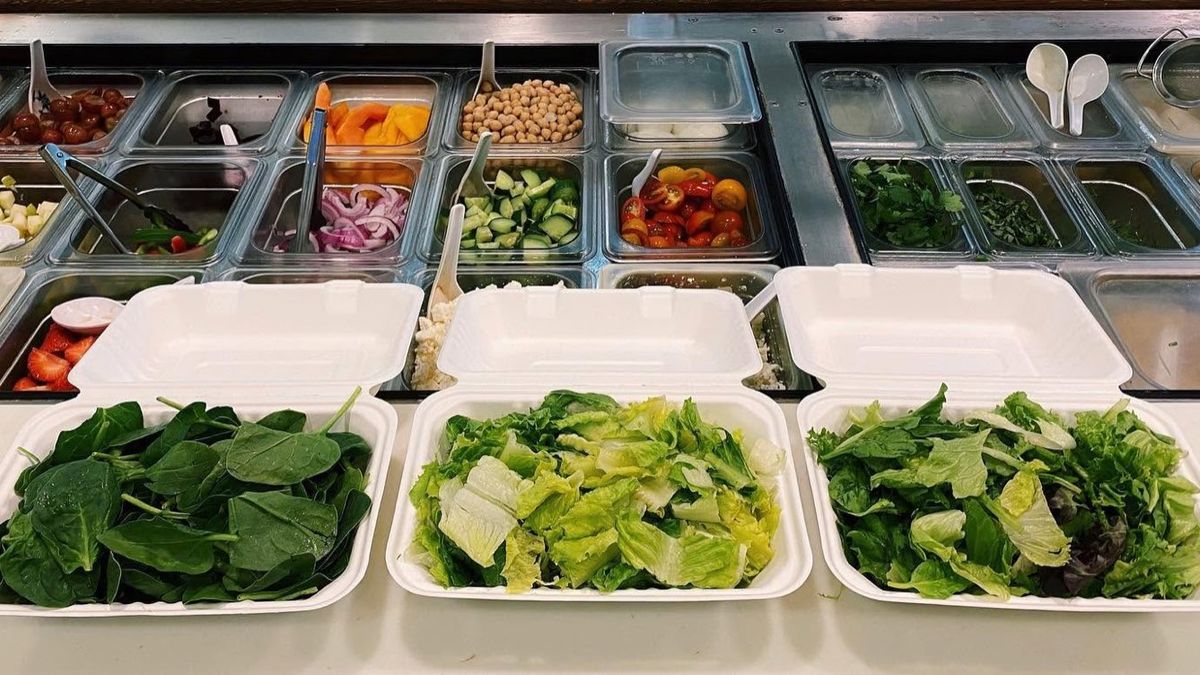 From Hauula Farms to Your Lunch: A Look at Locally Grown Ingredients on Oahu