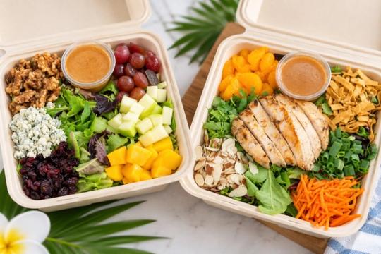 Aloha Passion vs. Mandarin Ginger: Which Salad Sounds Better for Your Lunch?