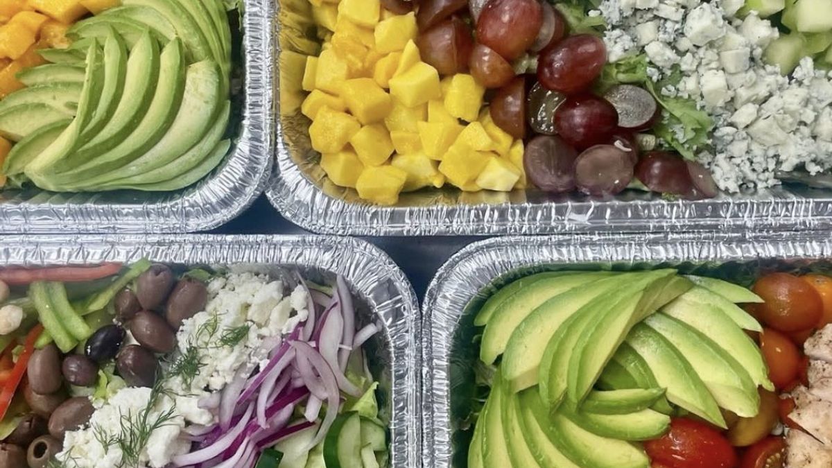 Christmas Potluck Ideas on Oahu: Easy Ways to Add Salads and Sandwiches to the Table