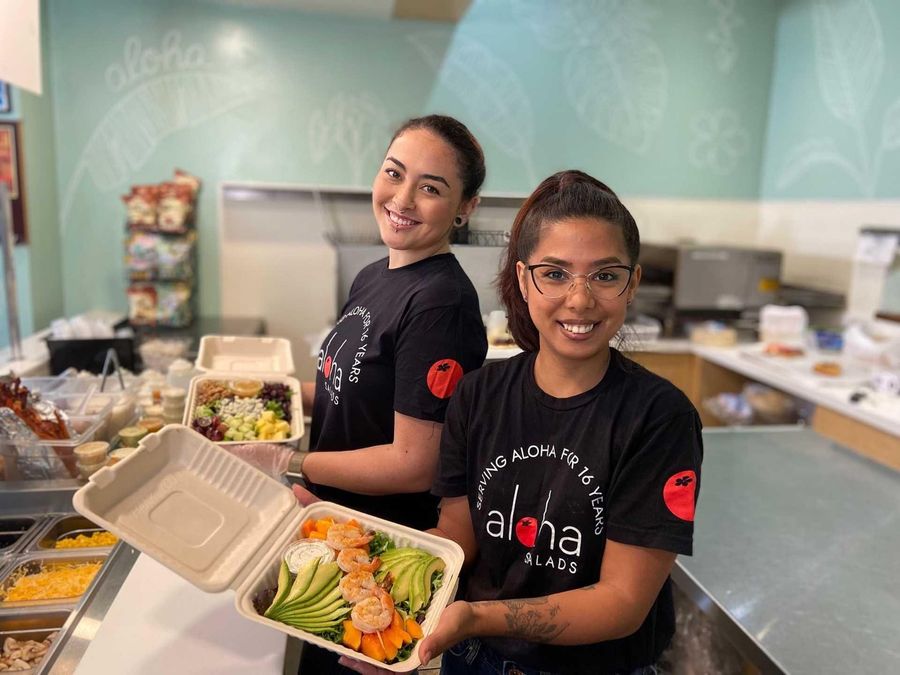 Planning a Holiday Office Party on Oahu? Food Ideas for Your Team