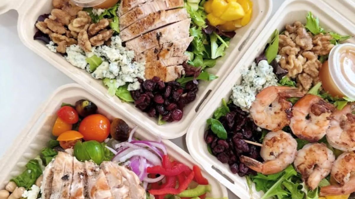 What Makes a Good Salad Dressing? Explore the Flavors at Aloha Salads