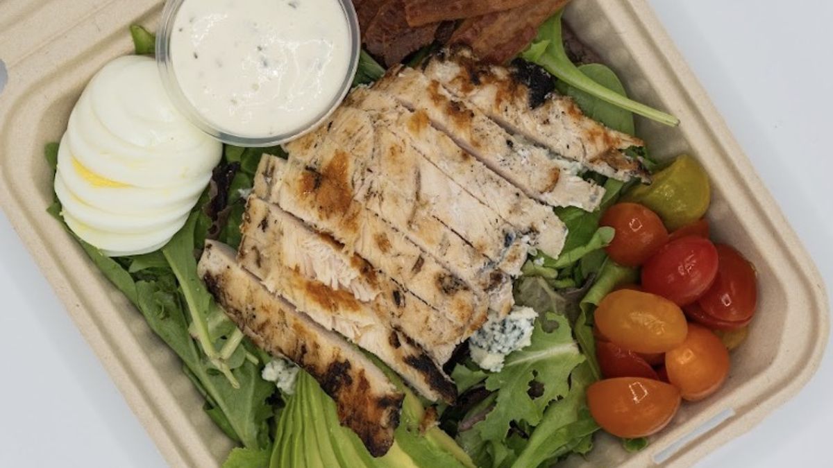 Not in the Mood for Salad? Try These Wraps and Sandwiches at Aloha Salads