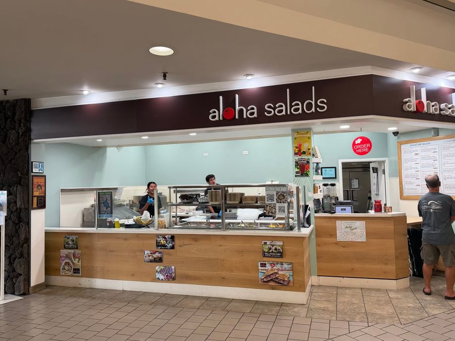 Aloha Salads Kahala location