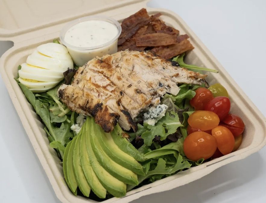 20 Years of Aloha Salads: How a Kailua Restaurant Became an Oahu Favorite