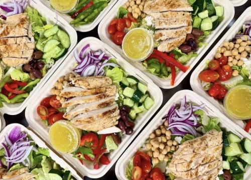Planning a Holiday Office Party on Oahu? Food Ideas for Your Team