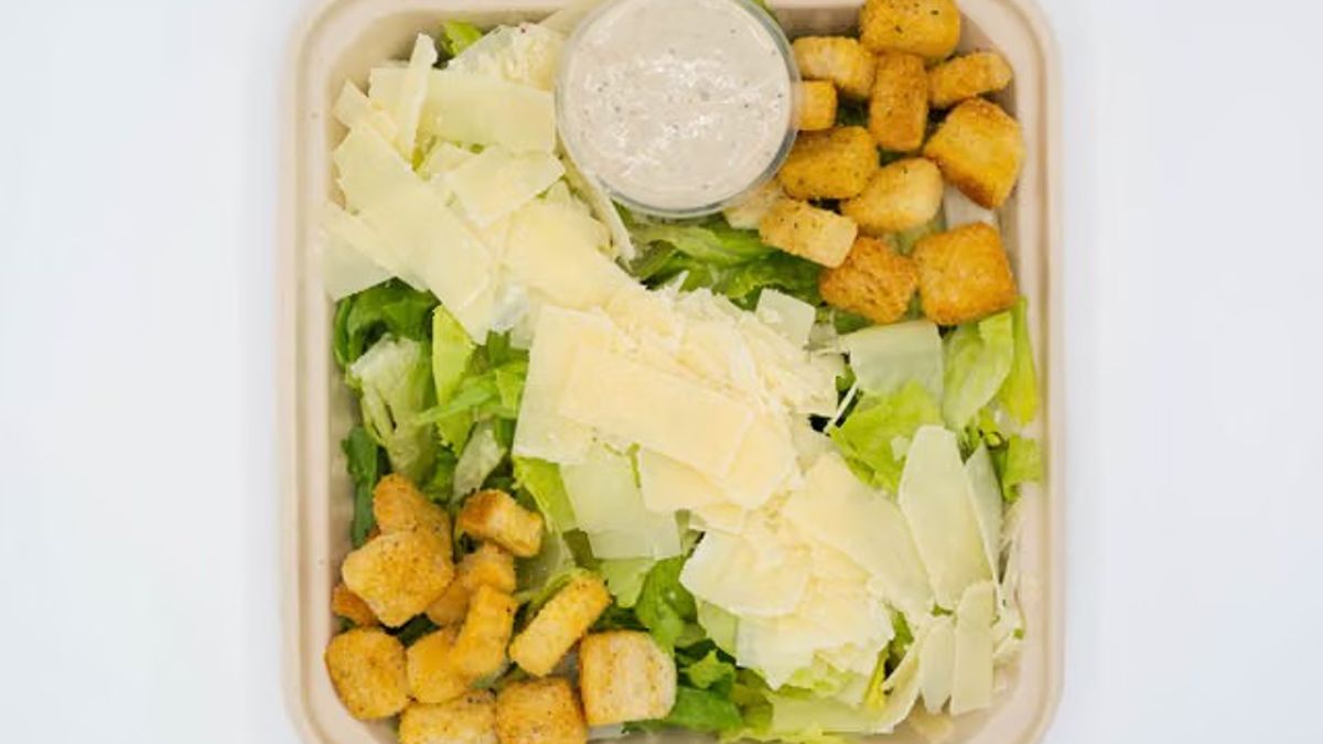 Build Your Own Salad on Oahu: How to Choose Your Greens, Toppings, and Dressing