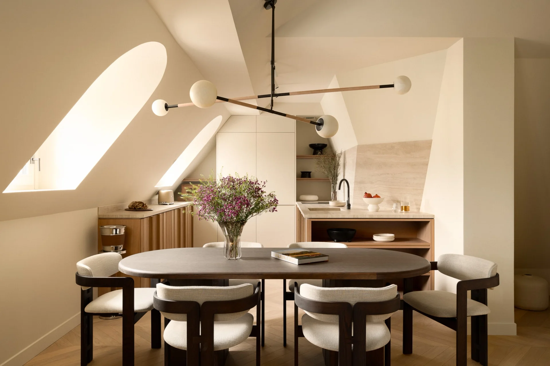 Luxury residence to rent in Paris