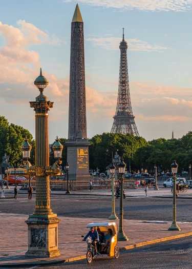 What are the tourist and cultural activities to do around rue Saint-Honoré?
