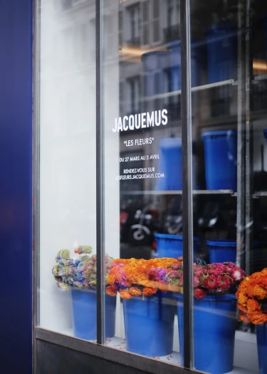 Why did Saint-Honoré become one of the trendiest streets in Paris?